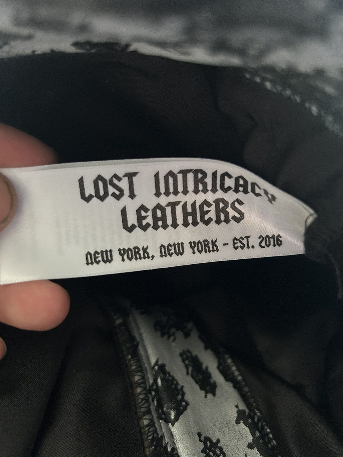 LOST INTRICACY Lost intricacy’s Black panther leather shorts M Size US 30 / EU 46 - 6 Thumbnail