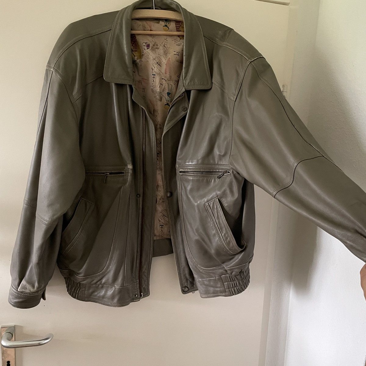 Vintage Amazing Vintage Grey Nappa Leather Jacket Size US L / EU 52-54 / 3 - 2 Thumbnail