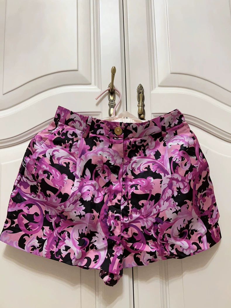 Versace Versace Valentine's Day limited shorts Size 37" - 1 Thumbnail