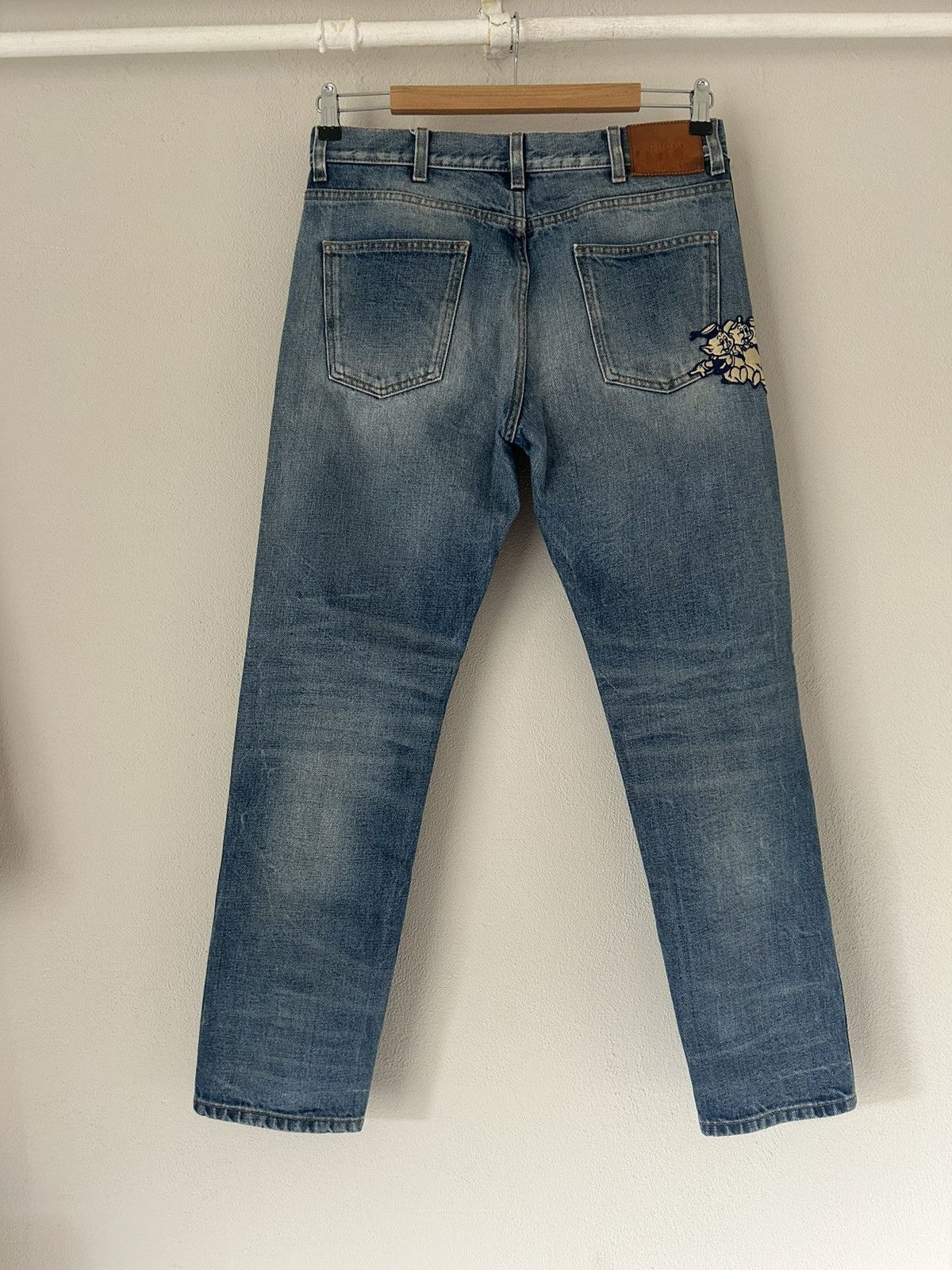 Disney × Gucci Three Little Pigs Embroidered Gucci Web Blue Denim Jeans Size US 33 - 2 Thumbnail