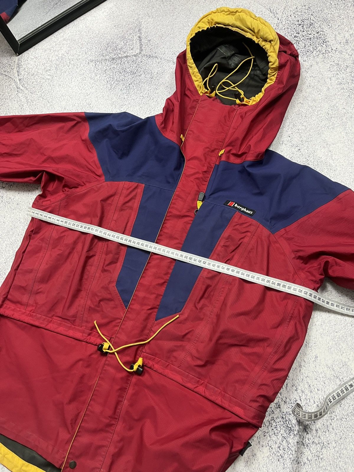 Vintage 90s Berghaus Trango Extreme Gore Tex Jacket Merapeak