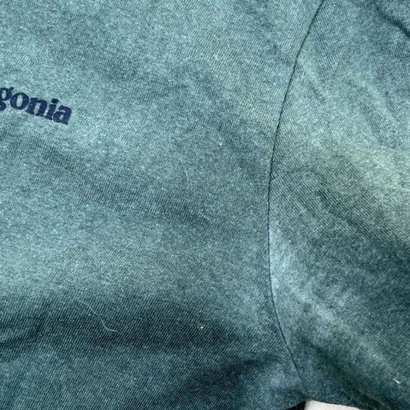 Patagonia VINTAGE Patagonia P-6 Back Logo Responsibili-Tee Long Sleeve Shirt M Green Mens Size US M / EU 48-50 / 2 - 4 Thumbnail