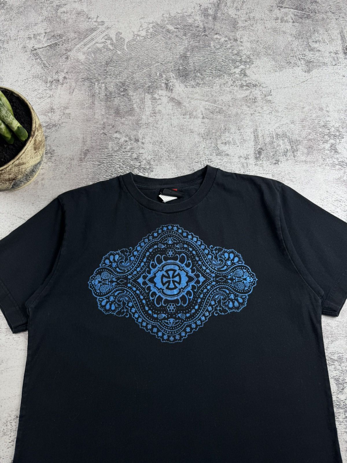 Independent Truck Co. Independent Truck Skate Rap USA Flag Hip Hop Rap Black Skull Y2K T Shirt Tee Size US M / EU 48-50 / 2 - 5 Thumbnail