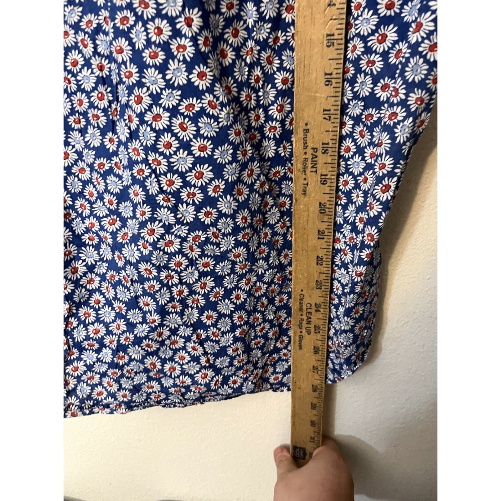 J.Crew J. Crew Short Sleeve Shirt in Blue Flower Print, Cotton Slub, Button-Up, Size M, Multicolor, Floral Pattern, Casual, Men, Button-Down Collar, Slim Fit Size US M / EU 48-50 / 2 - 4 Thumbnail