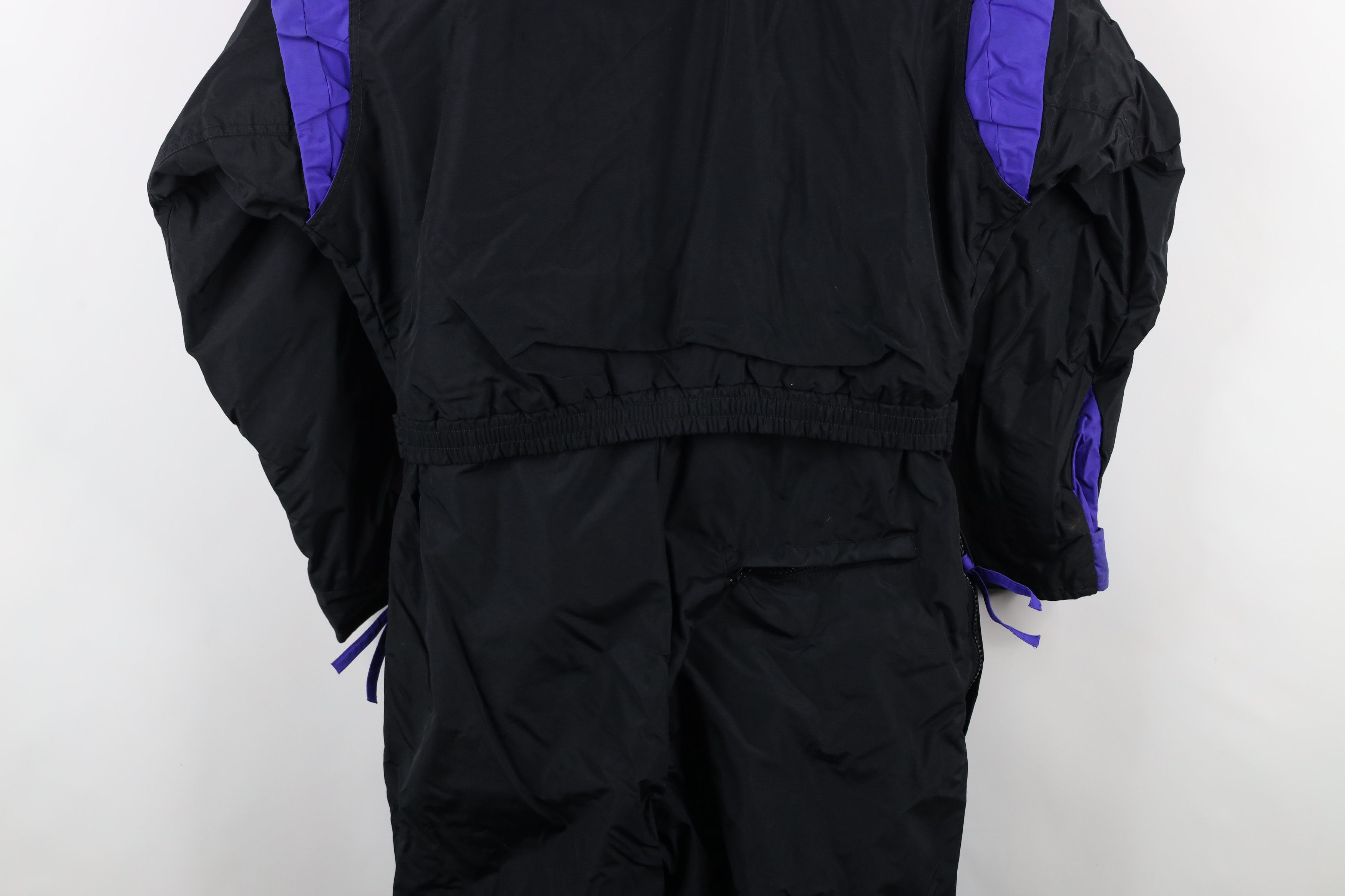 Columbia × Vintage Vintage 90s Columbia Distressed Insulated Belted Snow Suit Size M / US 6-8 / IT 42-44 - 21 Thumbnail