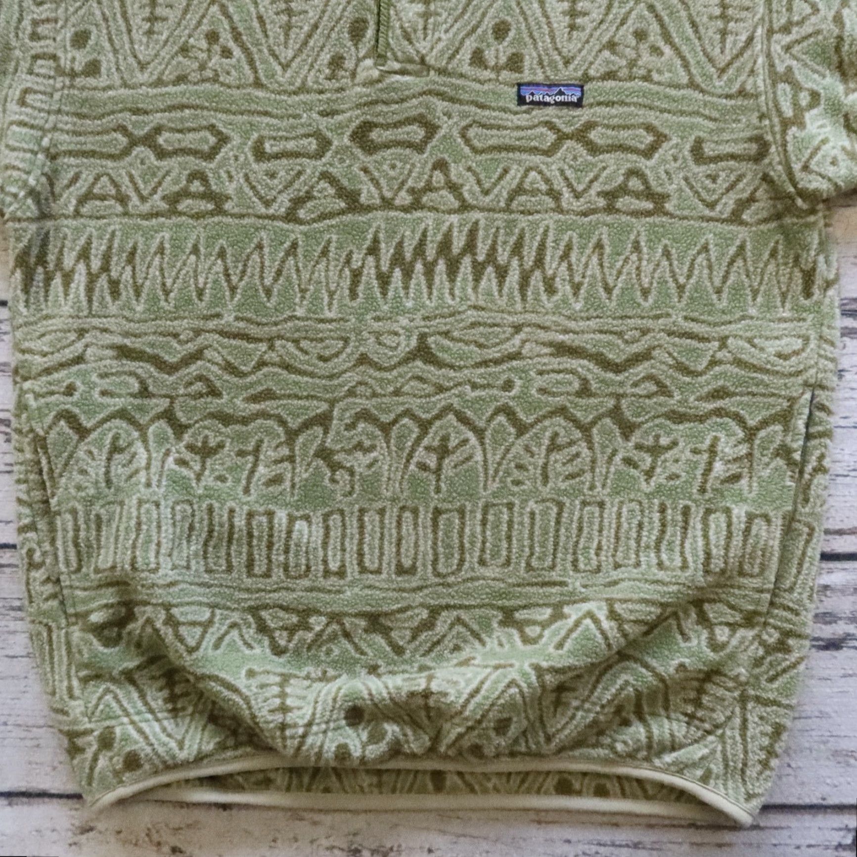 Patagonia Vintage Patagonia Aztec Synchilla Snap-T Pullover Fleece Made in USA Size L Green Mens Sweater Size US L / EU 52-54 / 3 - 3 Thumbnail