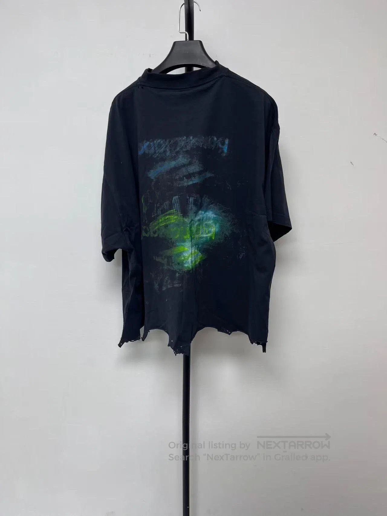 Balenciaga Balenciaga Faded Crew Neck Printed T-Shirt Women. Size M / US 6-8 / IT 42-44 - 2 Thumbnail