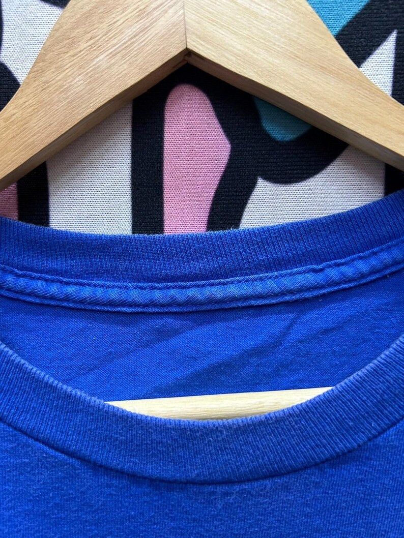 Band Tees Vintage 2000s Blue Man Group Band tshirt size XL Size US XL / EU 56 / 4 - 6 Thumbnail