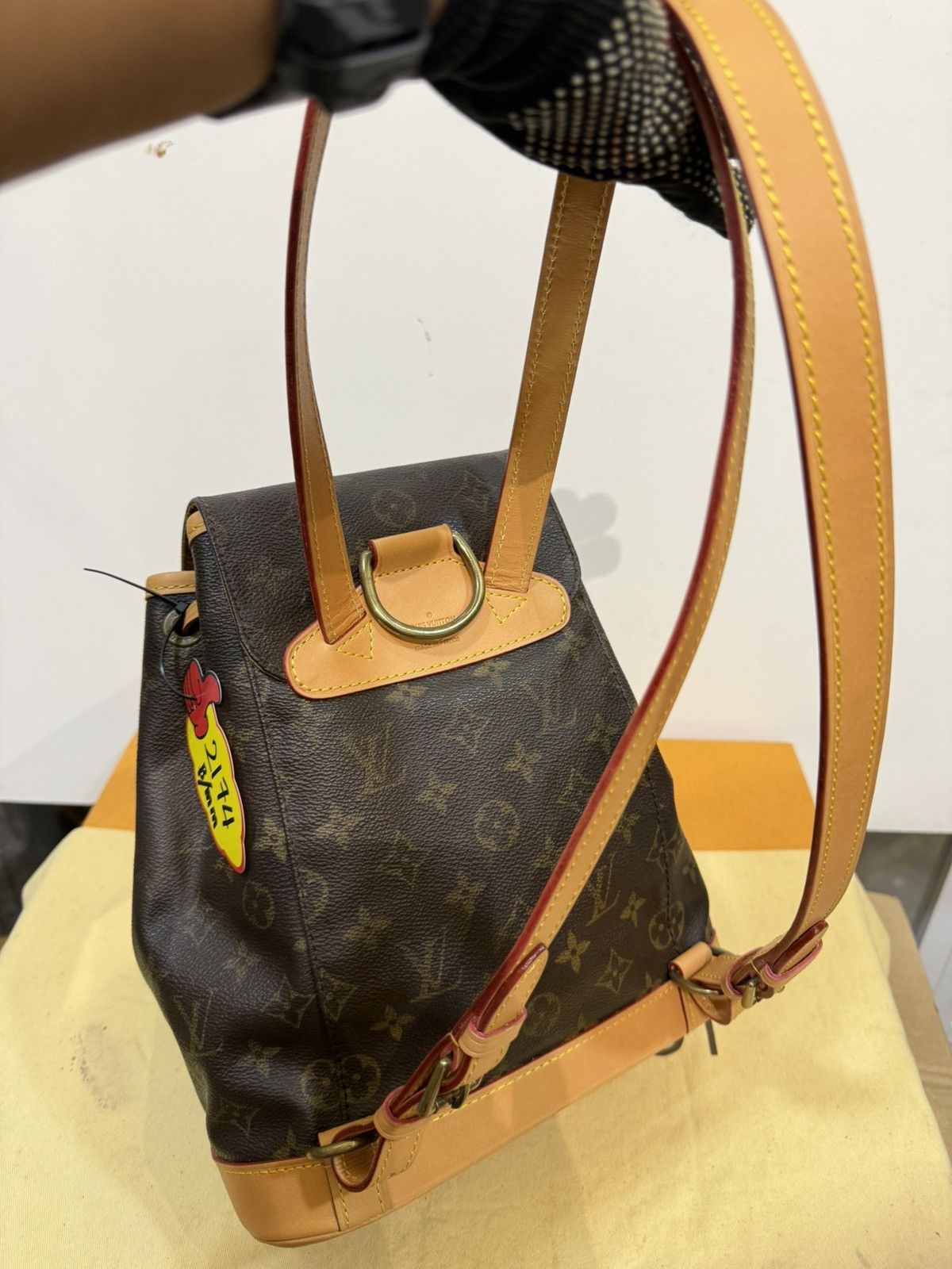 Louis Vuitton Louis vuitton backpack mm ( 2174 ) Size ONE SIZE - 4 Thumbnail