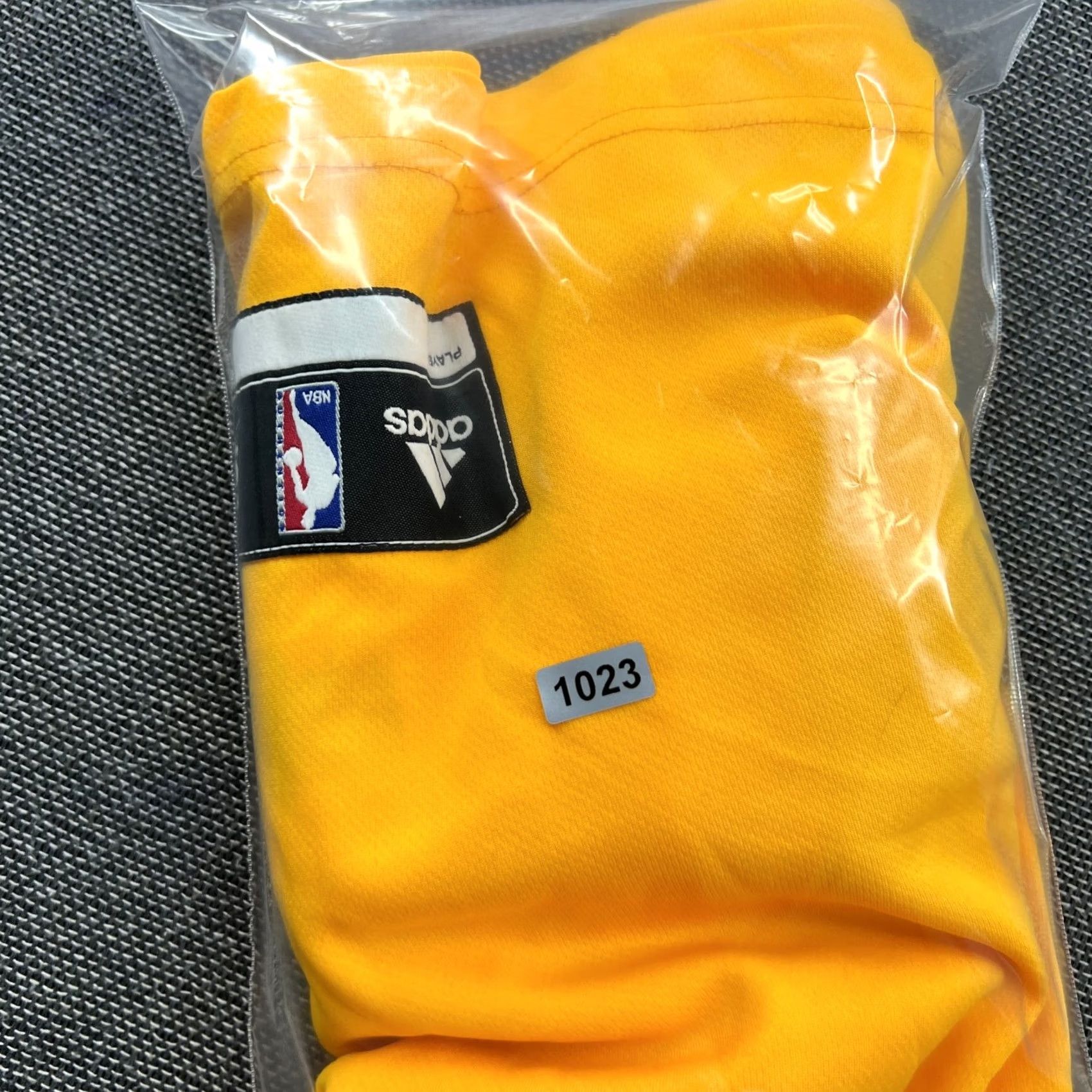 Adidas LA Lakers Kobe Bryant 2012 Basketball Jersey Mens Small Sleeveless Tank Adidas Yellow Size US S / EU 44-46 / 1 - 2 Thumbnail