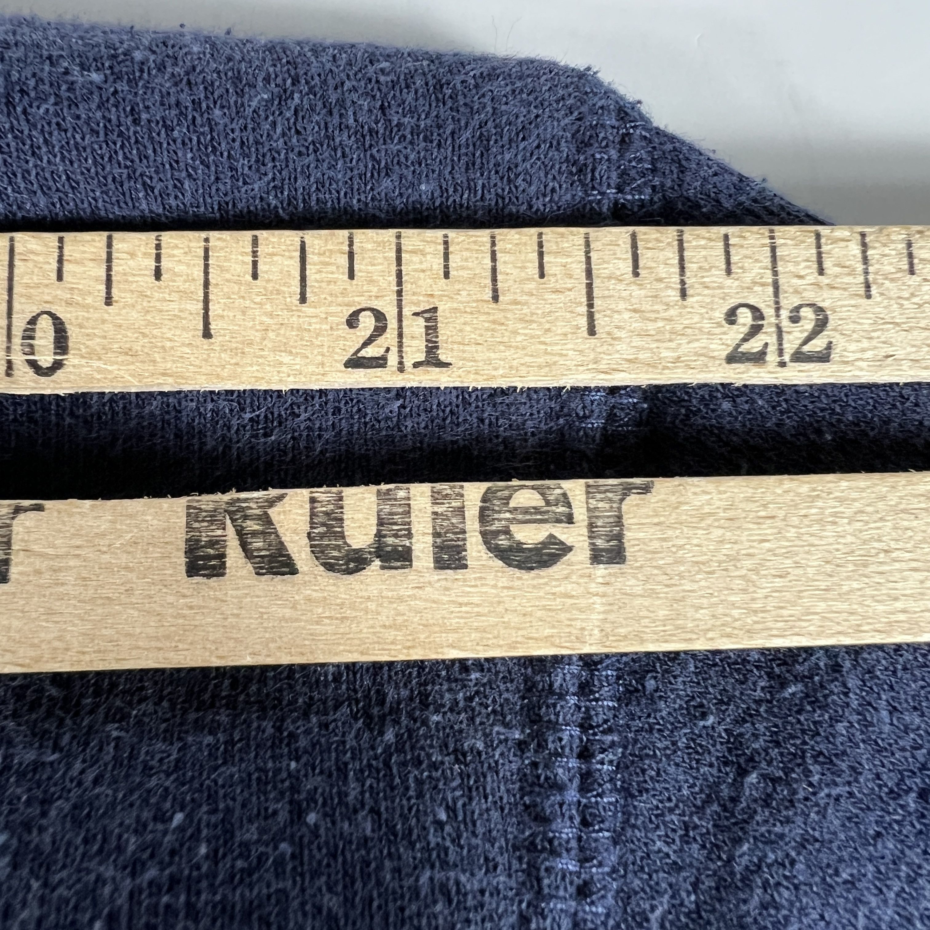 Champion × NCAA Champion Georgia Tech Yellow Jackets Sweatshirt Faded Hoodie Size US L / EU 52-54 / 3 - 17 Thumbnail