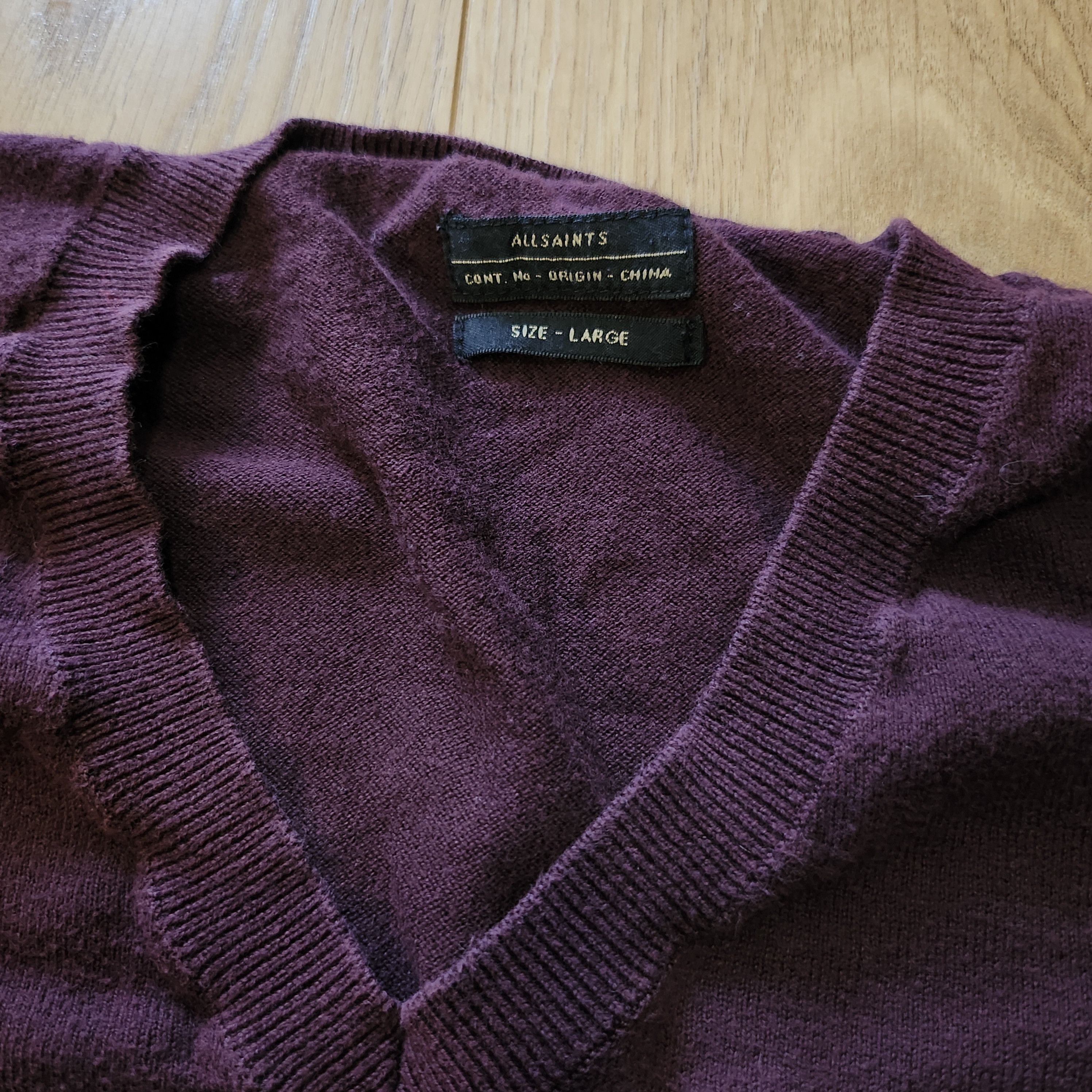 Allsaints Burgundy Embroidery Logo V-neck Sweater Size US L / EU 52-54 / 3 - 3 Thumbnail