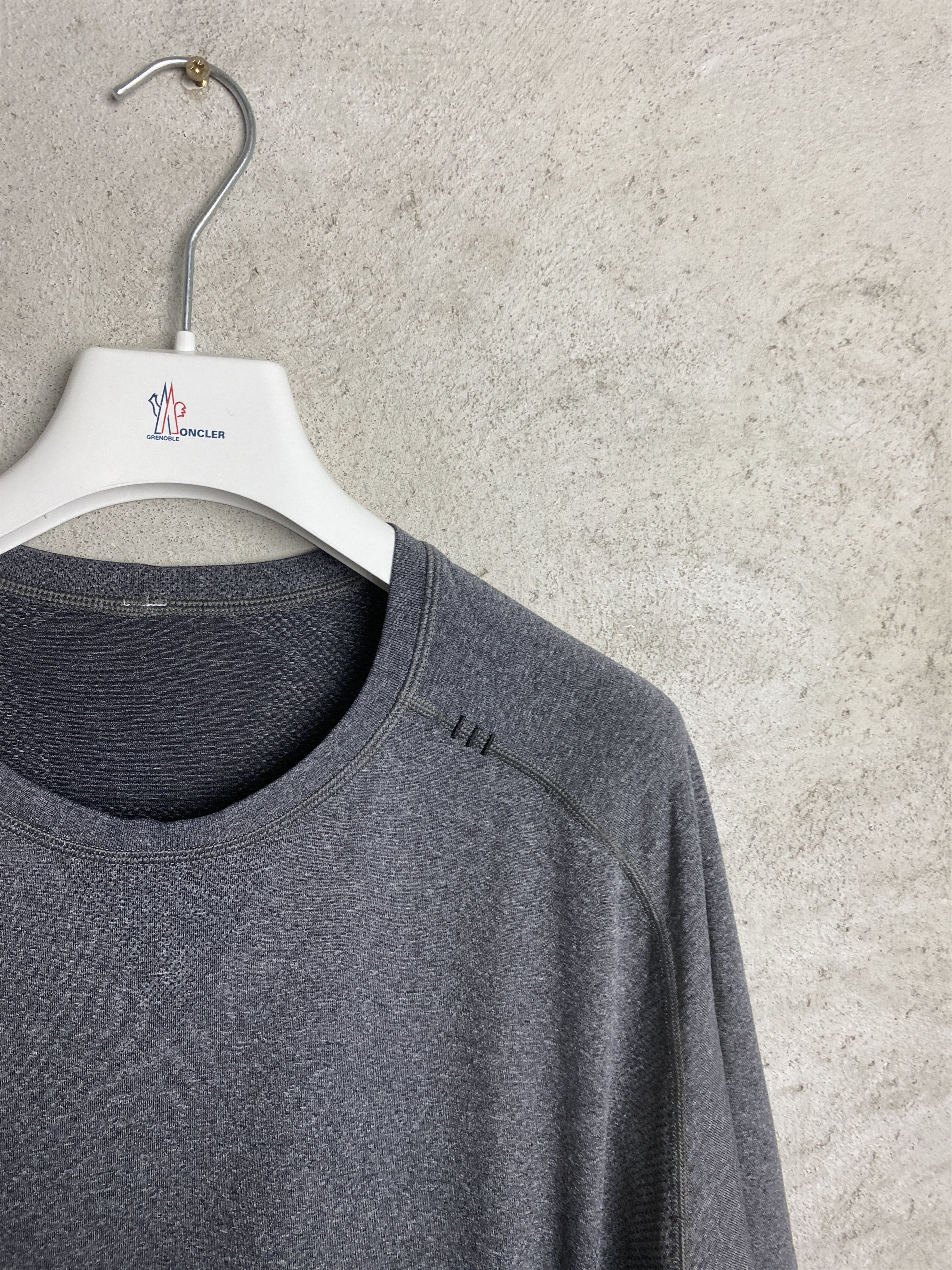 Lululemon Lululemon t-shirt tee gym sport running Size US L / EU 52-54 / 3 - 3 Thumbnail