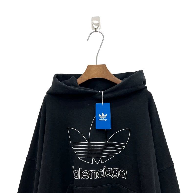 Balenciaga Balenciaga Clover embroidered logo hoodie Size US S / EU 44-46 / 1 - 2 Thumbnail