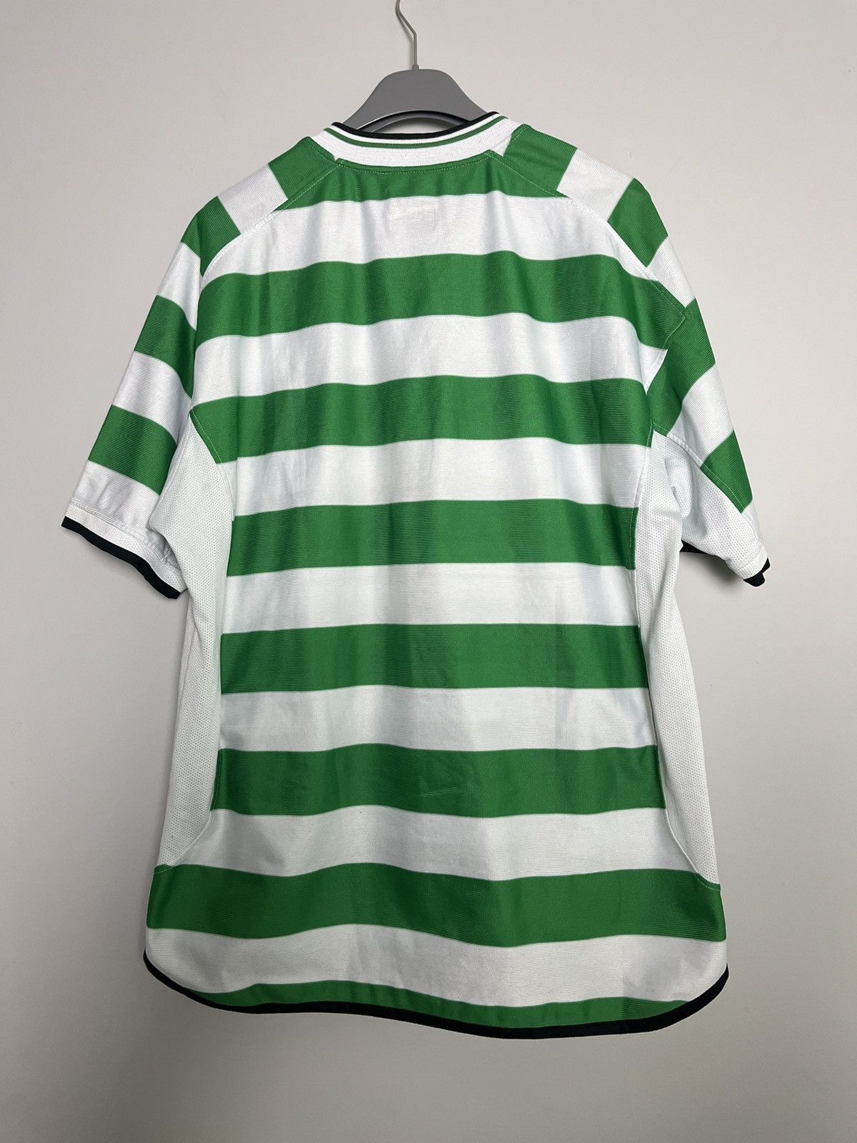 Umbro Umbro Celtic soccer Jersey tshirt Size US XL / EU 56 / 4 - 7 Thumbnail