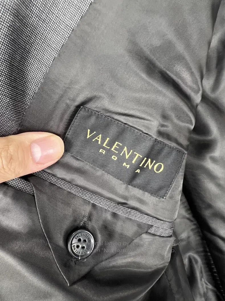 Valentino Valentino Men's wool suit set Size 38L - 8 Thumbnail