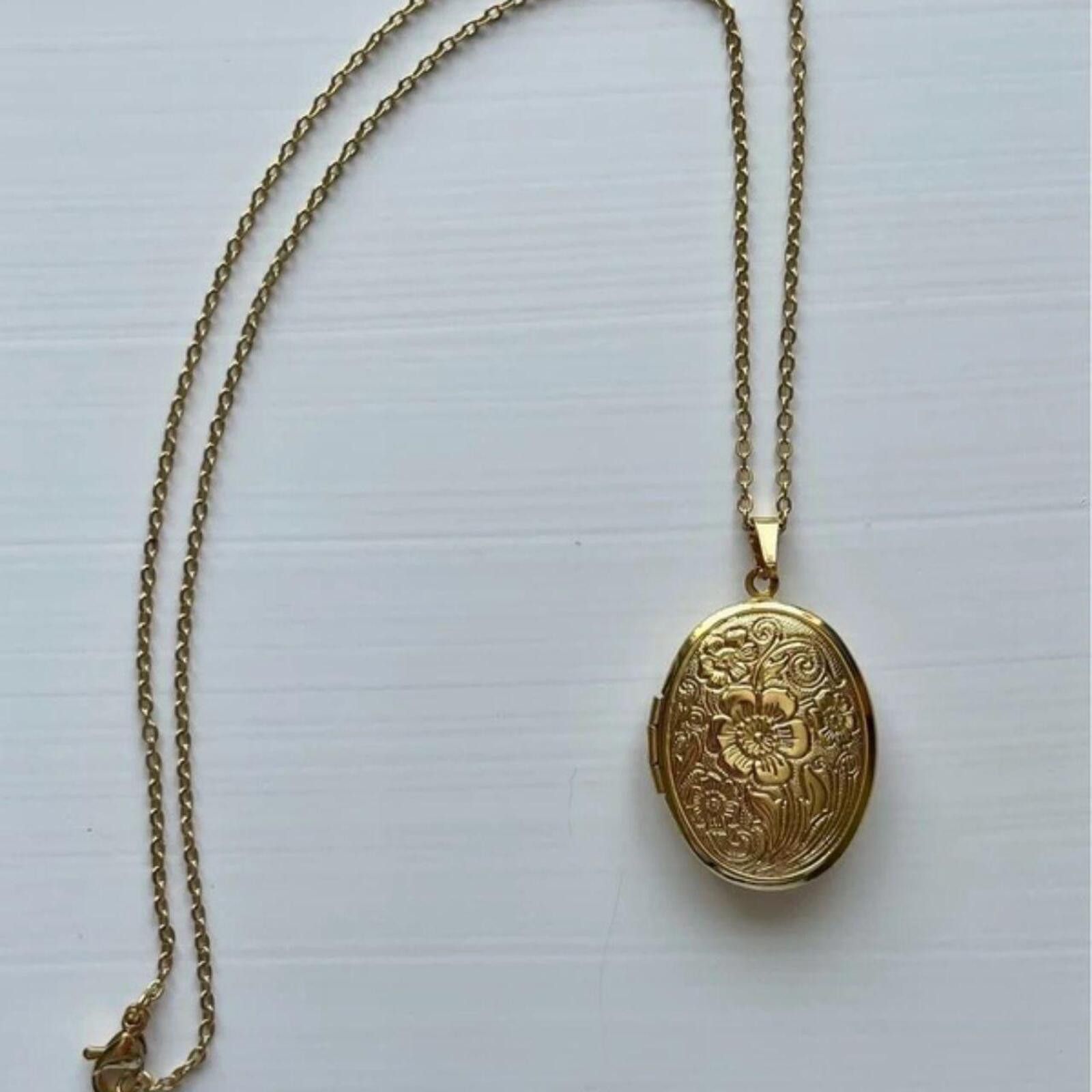 Other Gold plated flower engraved locket necklace Size ONE SIZE - 2 Thumbnail