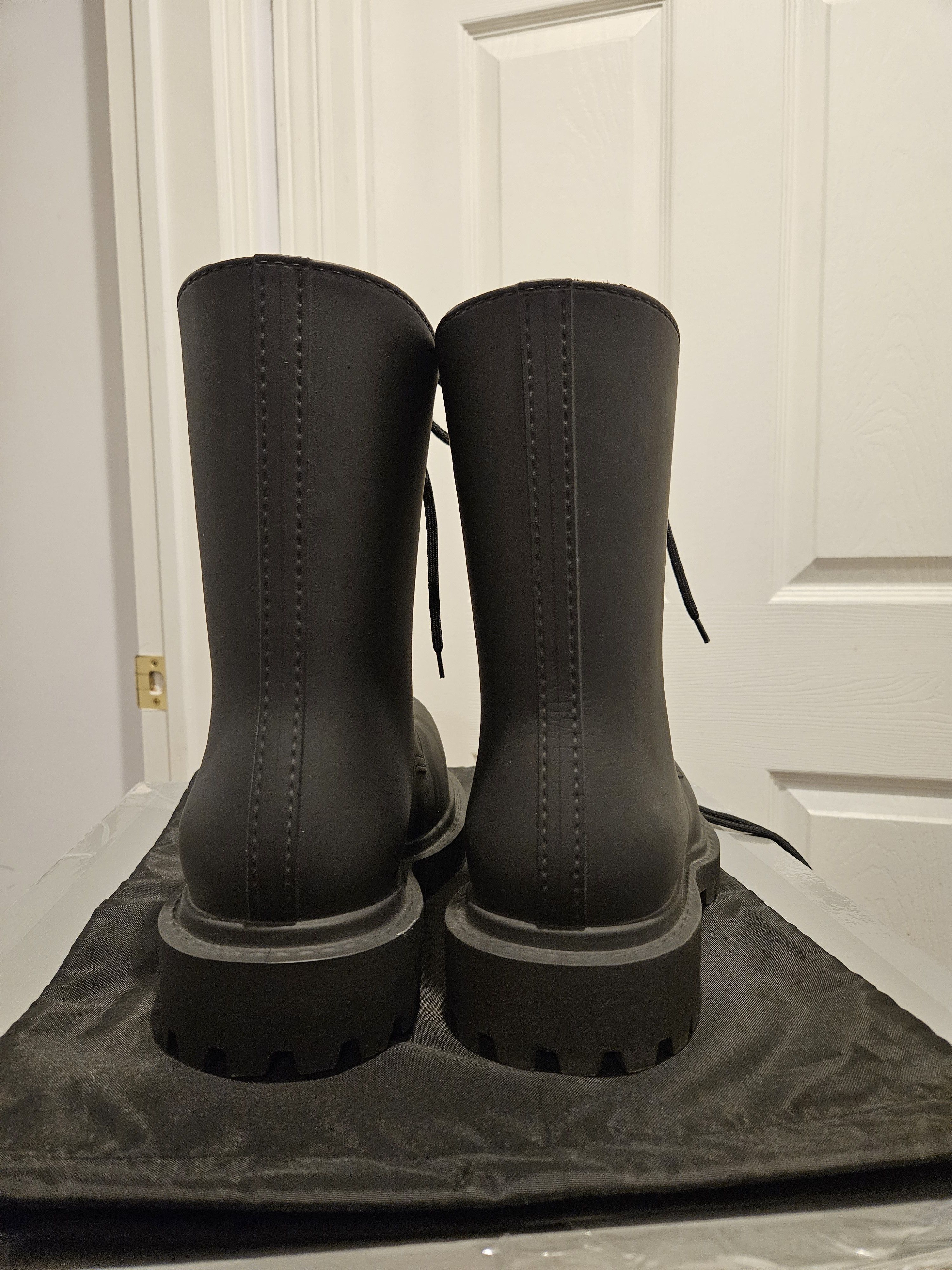 Balenciaga Steroid Boots (new with minor defect) Size US 9 / EU 42 - 8 Thumbnail