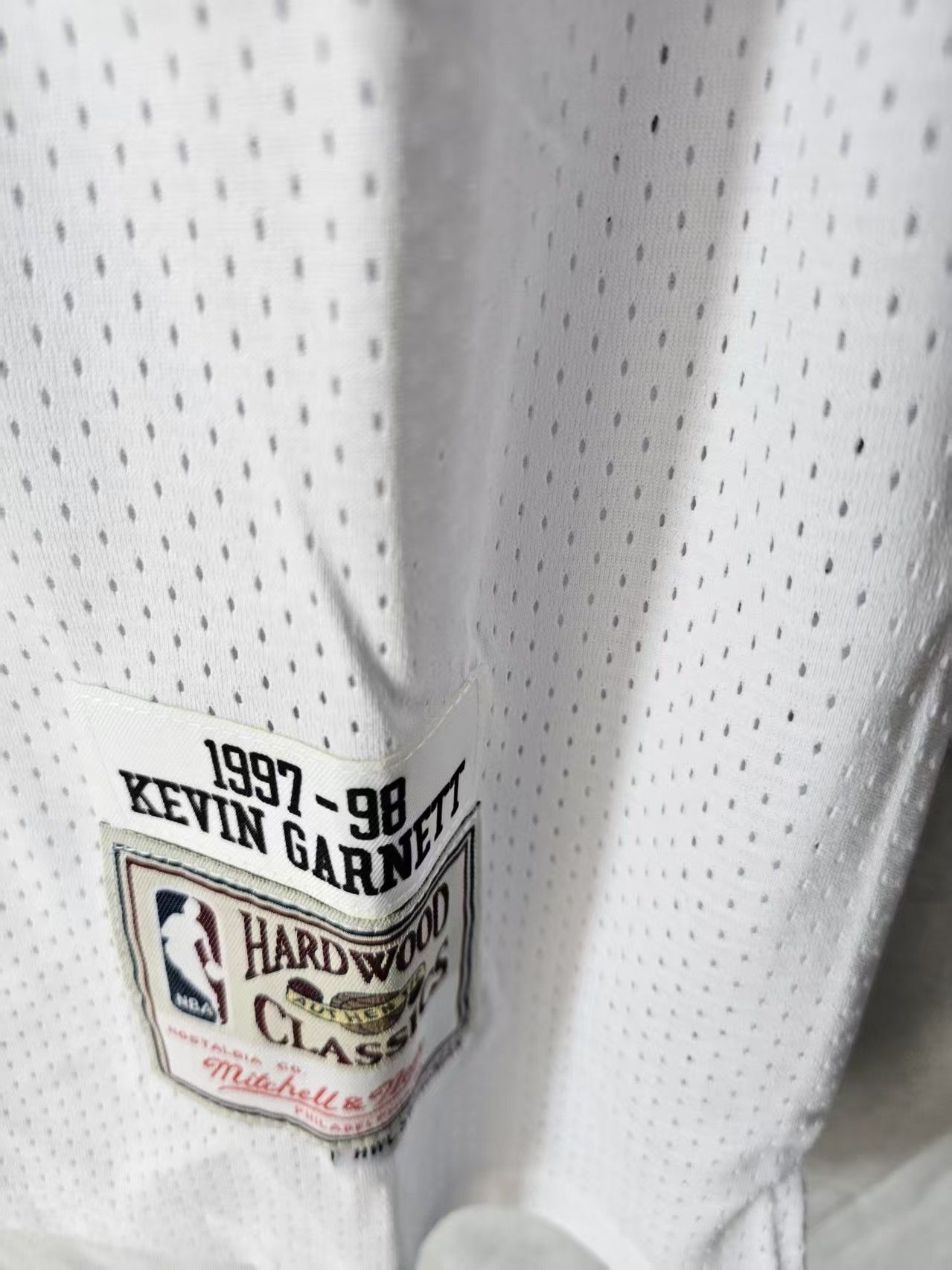 NBA Timberwolves 21 Garnett Jersey Stitched White Size US M / EU 48-50 / 2 - 4 Thumbnail