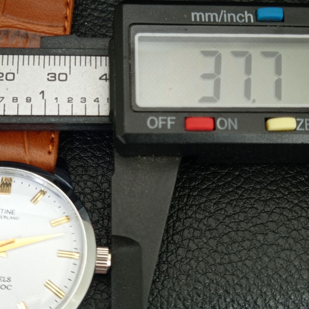 Other VINTAGE MONTINE HAND-WINDING SWISS MENS WHITE WATCH a444154 Size 38 - 7 Thumbnail