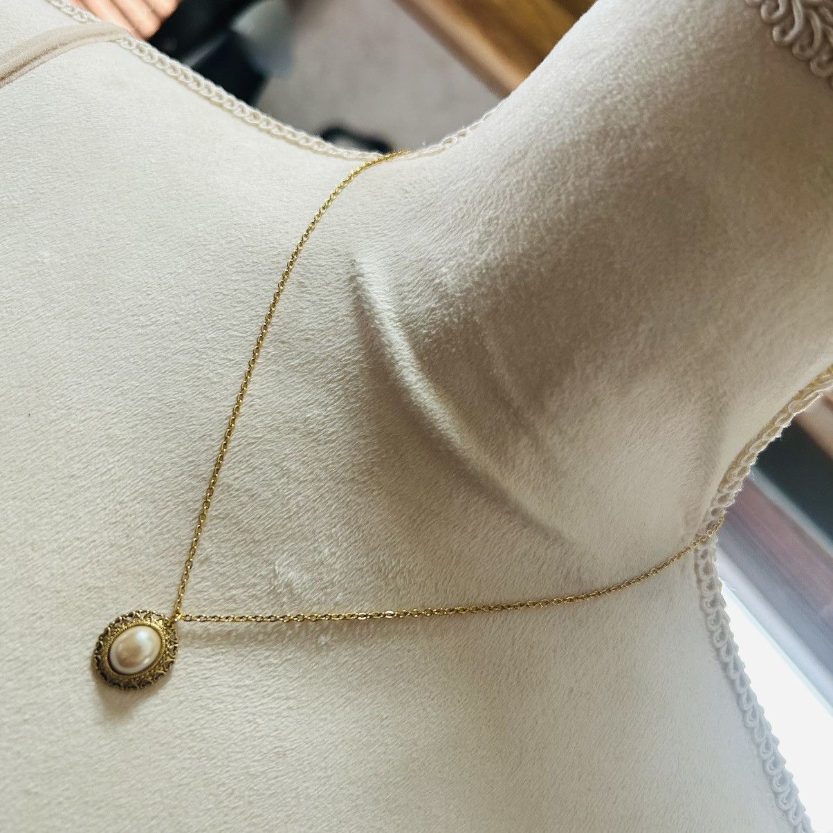 Vintage Handcrafted repurpose faux pearl filigree pendant necklace Size ONE SIZE - 1 Thumbnail