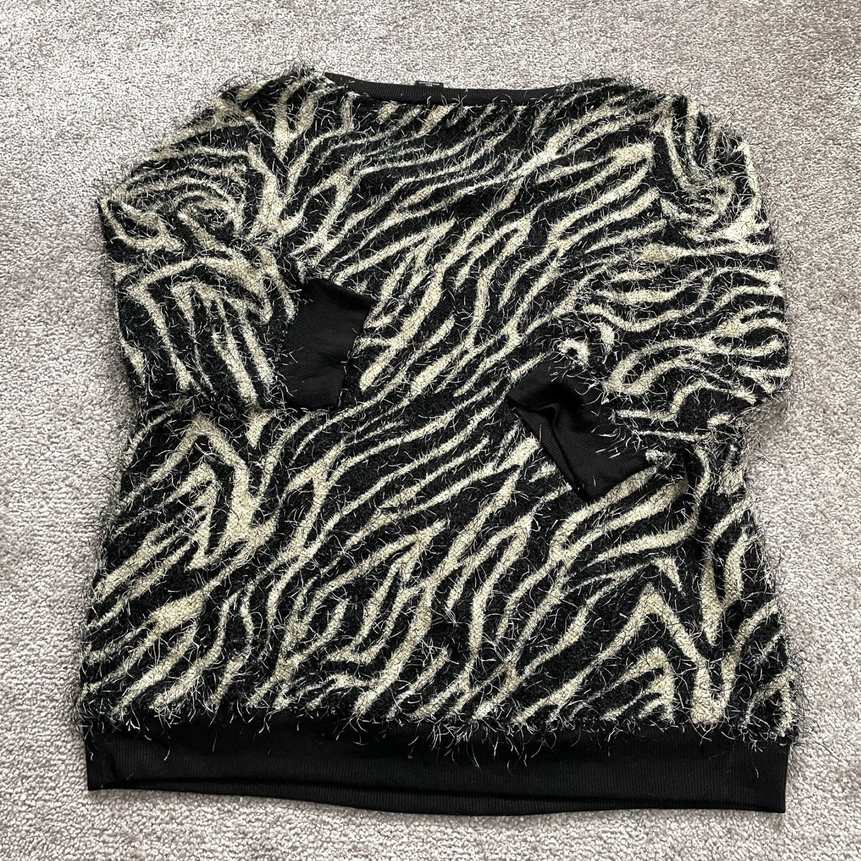 Vintage New Directions Pullover Shirt Womens XL Black White Zebra Animal Print Fuzzy Size XL / US 12-14 / IT 48-50 - 2 Thumbnail