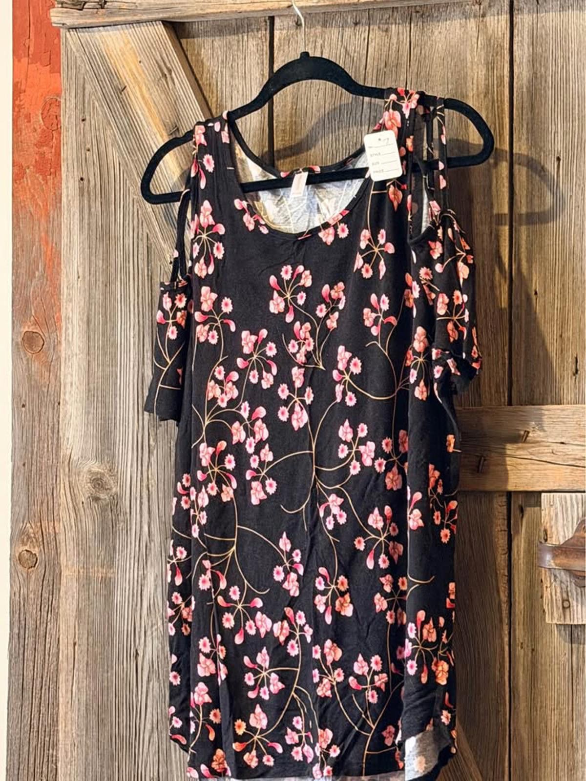 Other XX-Large Black Floral Cold Shoulder Dress Size XXL / US 16-18 / IT 52-54 - 1 Thumbnail