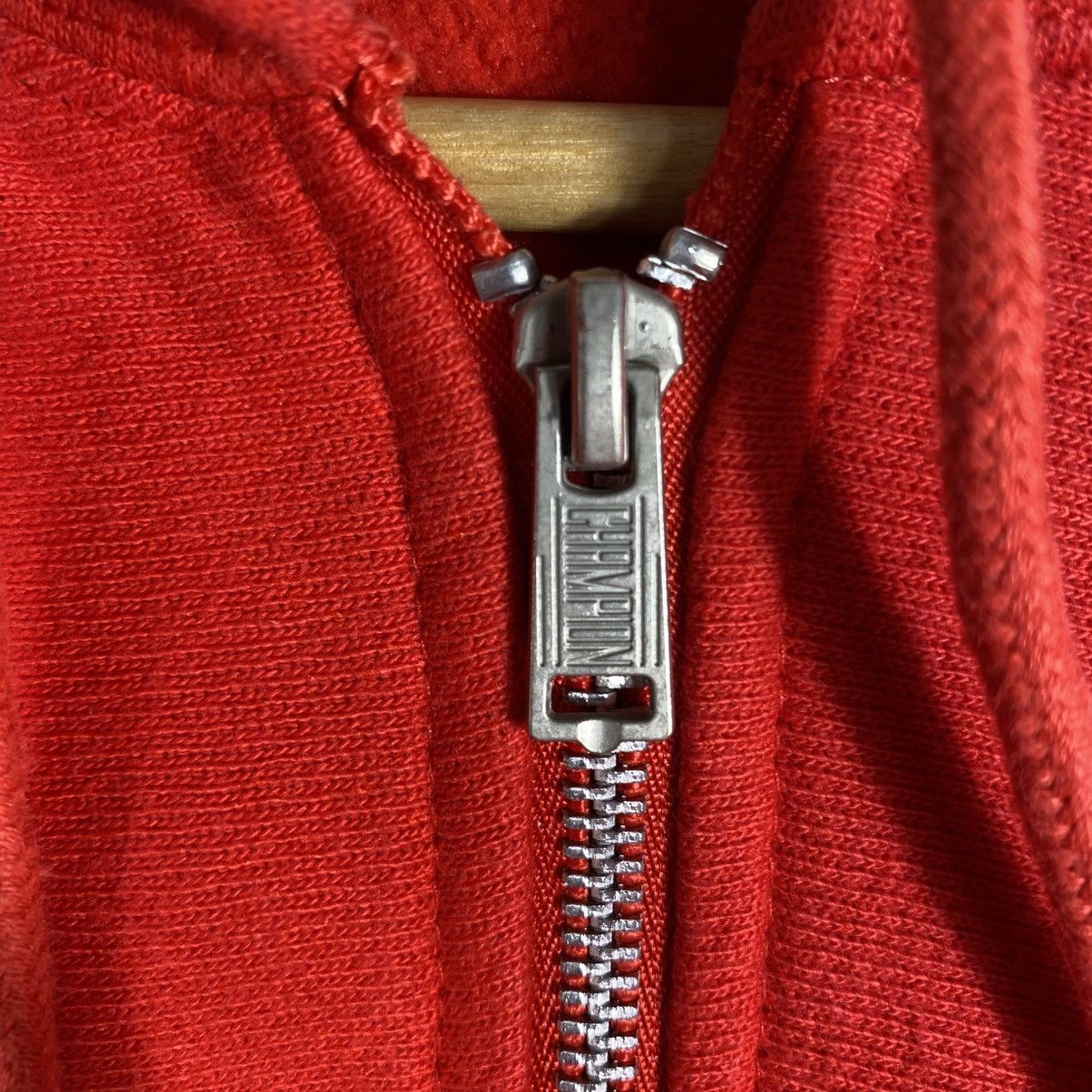 Champion Vintage 00's CHAMPION REVERSE WEAVE Small Logo Zipper Hoodie Size US S / EU 44-46 / 1 - 5 Thumbnail