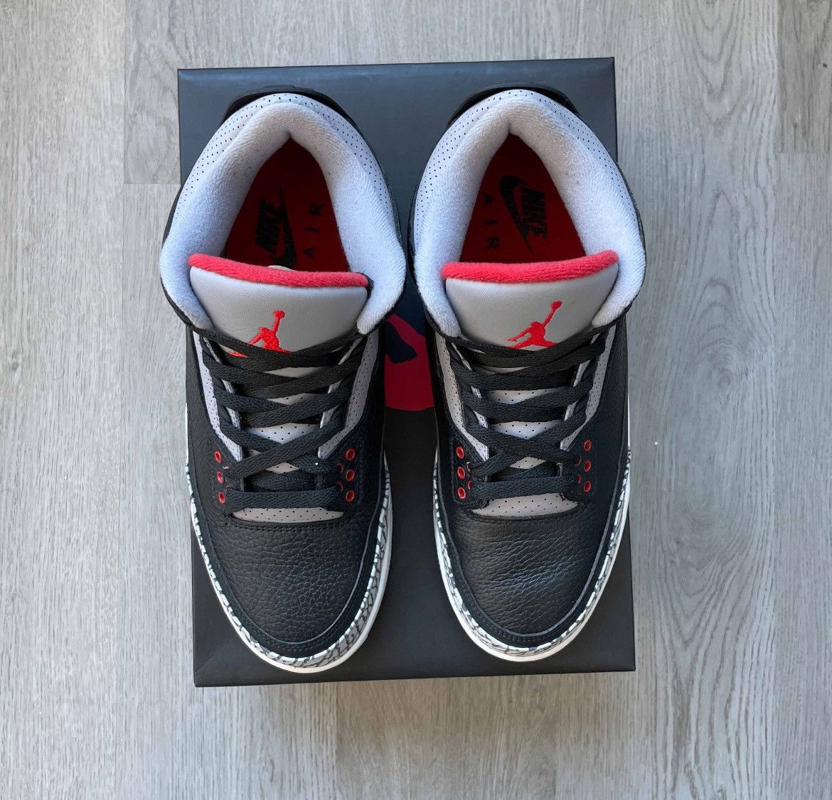 Jordan Brand Size 8.5 - Nike Air Jordan 3 Retro OG Black Cement 2018 VNDS Size US 8.5 / EU 41-42 - 3 Thumbnail