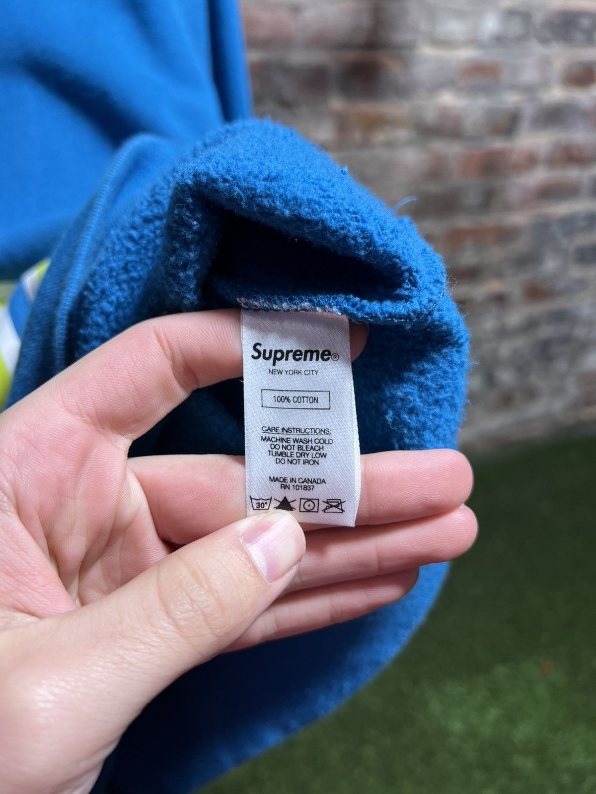 Supreme Supreme Side Logo Crewneck Sz. M Size US M / EU 48-50 / 2 - 5 Thumbnail