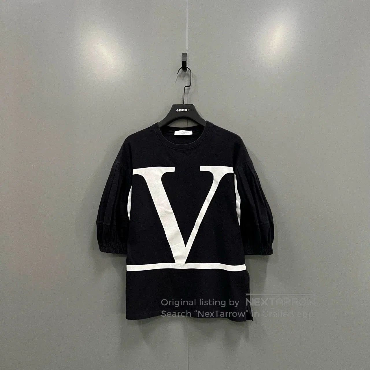 Valentino black logo printed short sleeve top. Size XS / US 0-2 / IT 36-38 - 1 Thumbnail