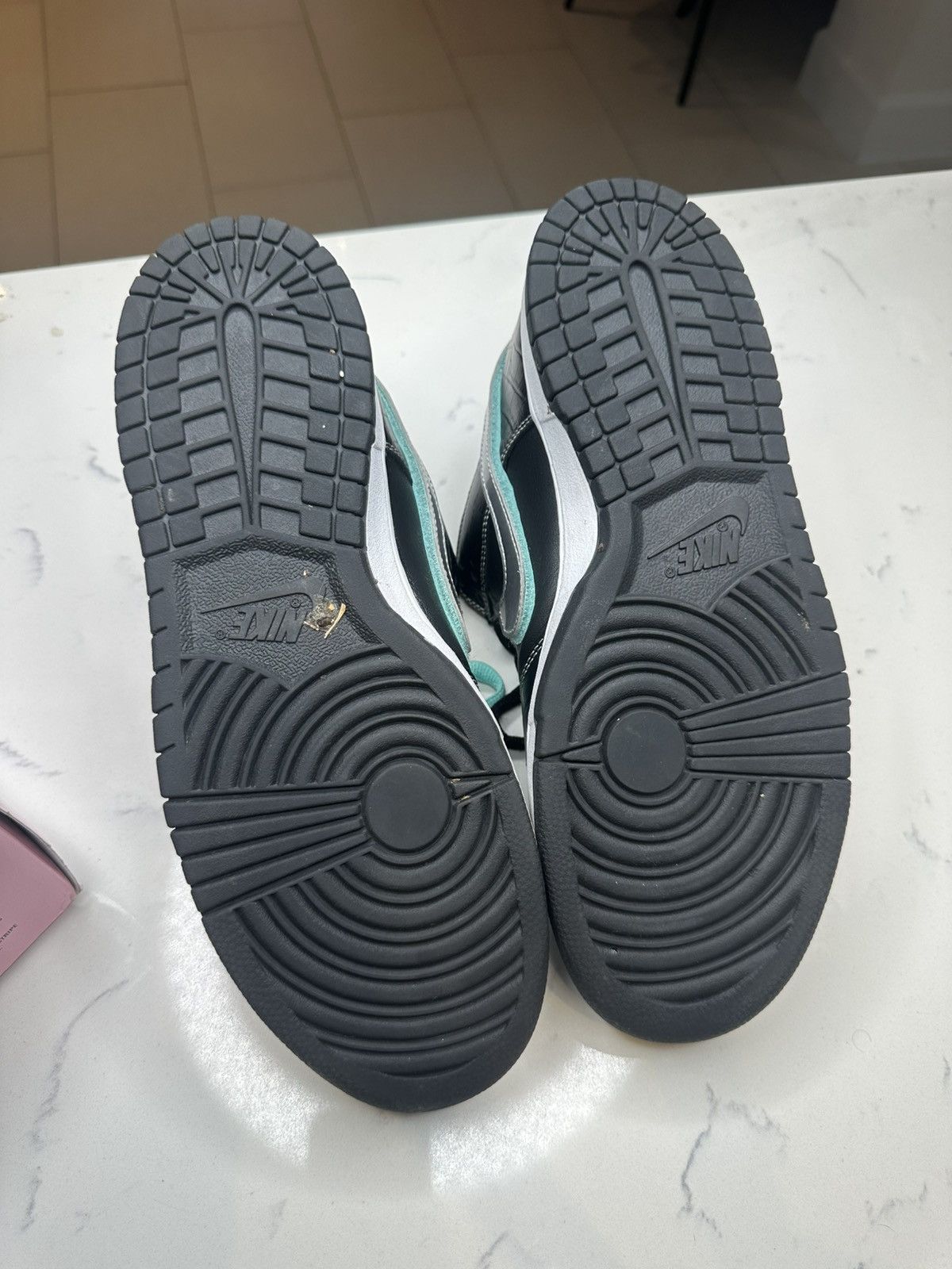 Diamond Supply Co. × Nike DIAMOND NIKE SB DUNK LOW Size US 10.5 / EU 43-44 - 13 Thumbnail