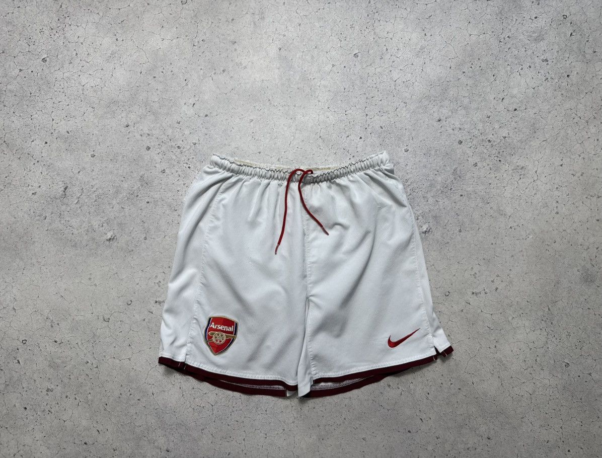 Nike Nike FC Arsenal Vintage Football Shorts White Size S Size US 30 / EU 46 - 1 Thumbnail