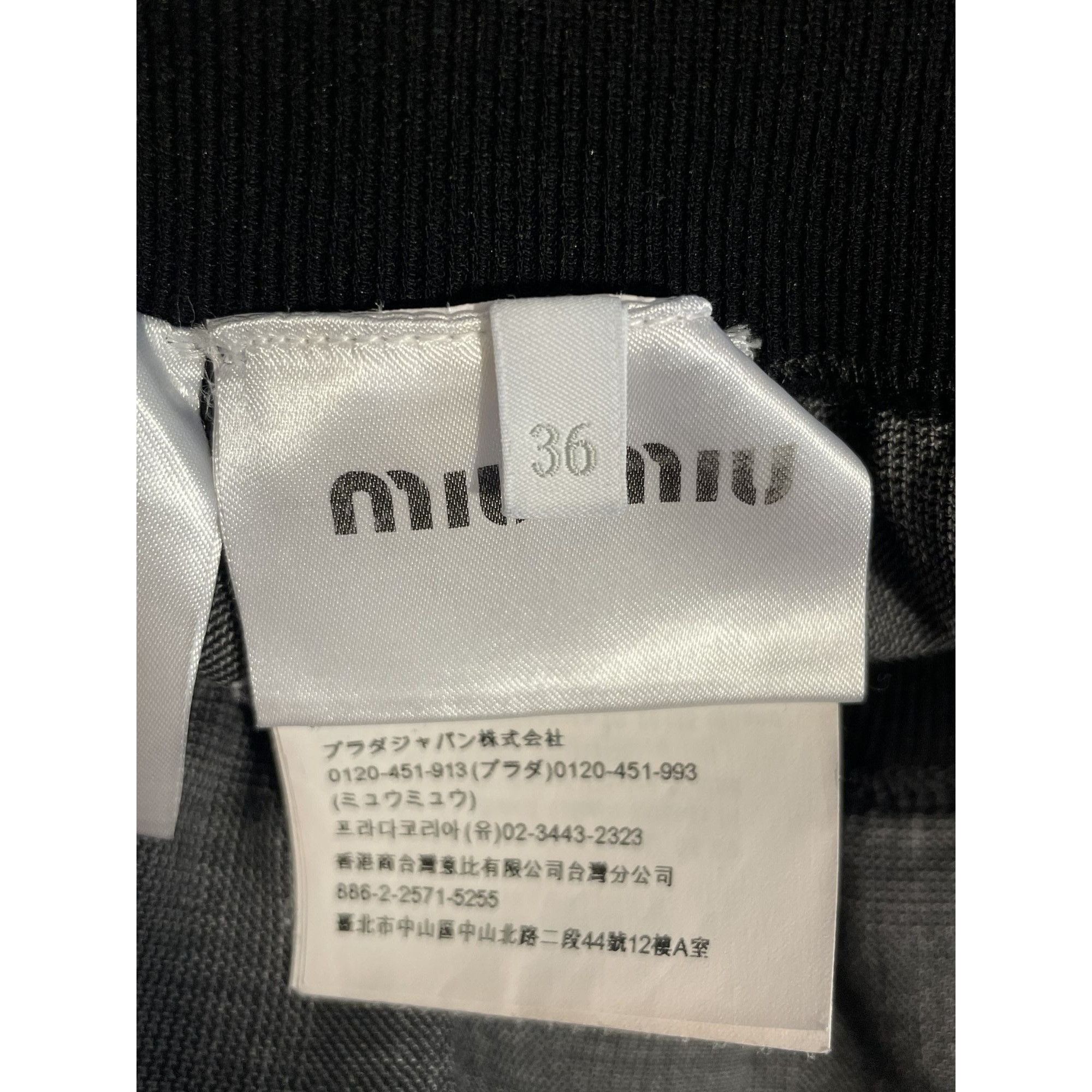 Miu Miu Miu Miu Gray Plaid Wool-Blend Elastic Waist Shorts For Women Size 36" / US 14 / IT 50 - 7 Thumbnail