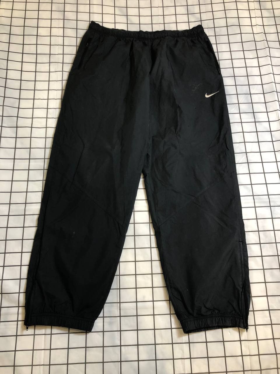 Nike Vintage Nike Track Pants 00s Nylon Swoosh Y2K Size US 38 / EU 54 - 1 Thumbnail
