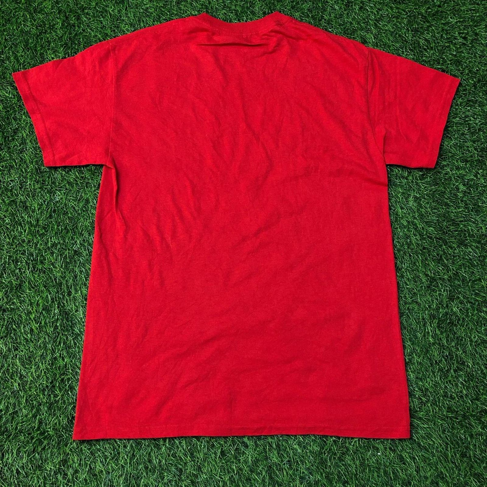 Gildan Men’s Red Bremen Soccer Graphic Tee Size US M / EU 48-50 / 2 - 2 Thumbnail