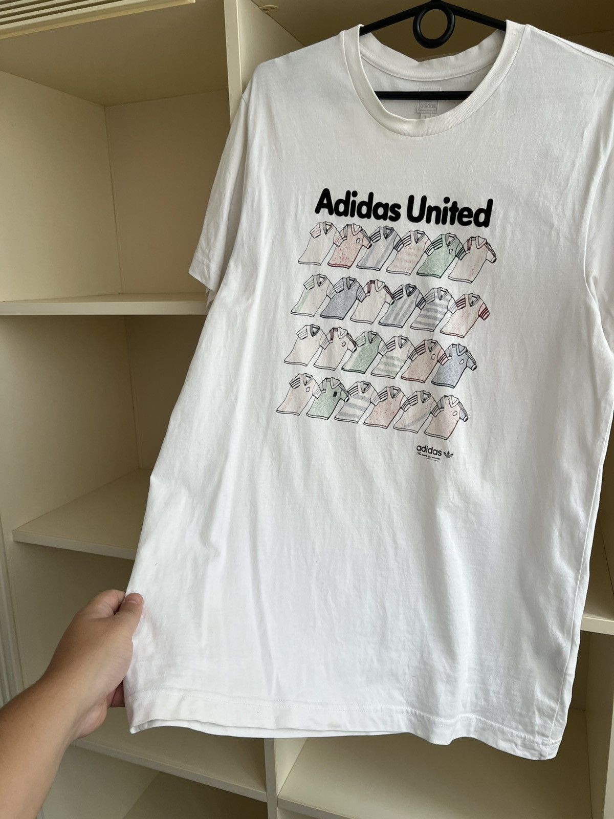 Adidas Vintage Adidas T-Shirt United Soccer Football Size L Size US L / EU 52-54 / 3 - 8 Thumbnail