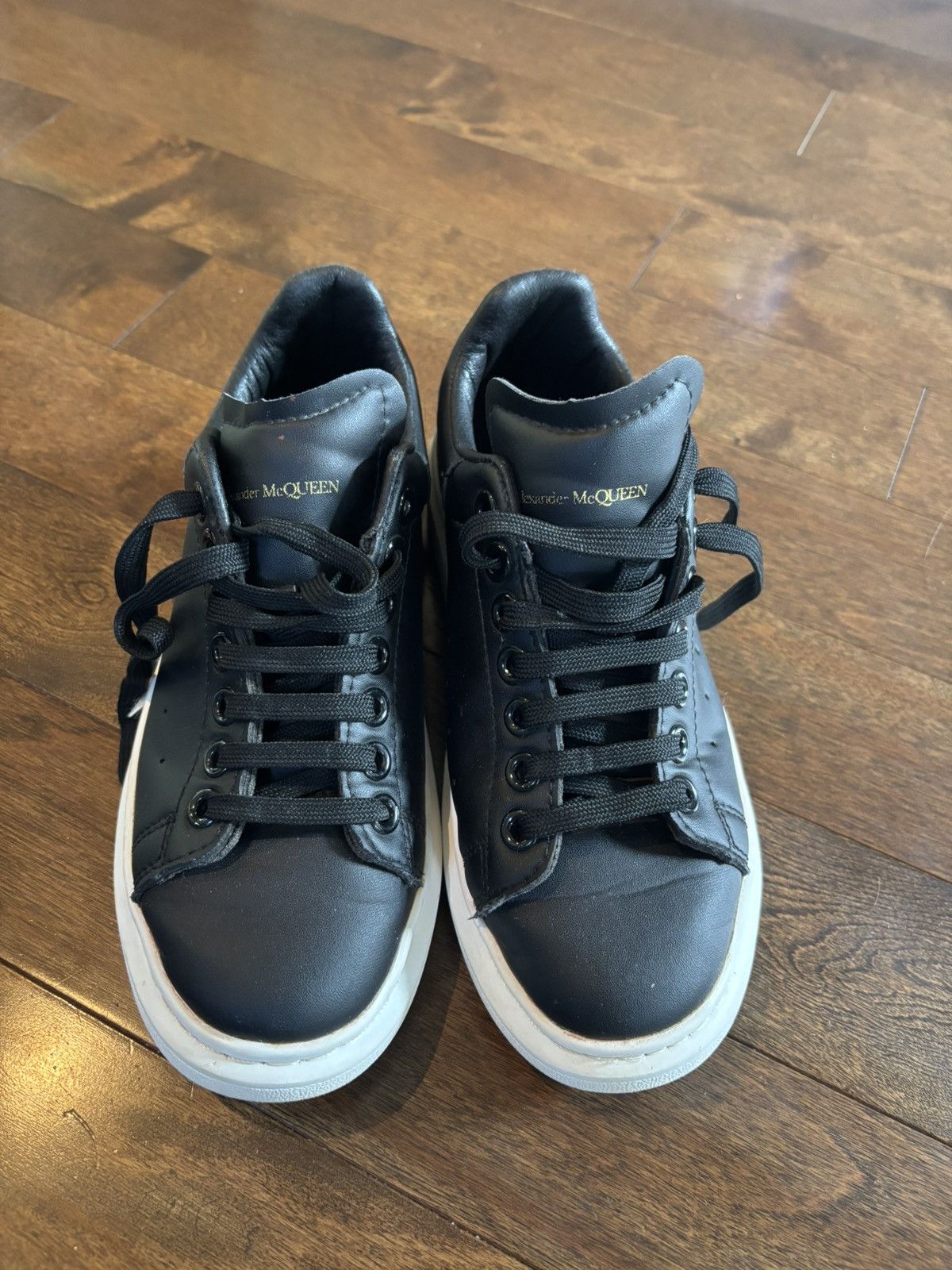 Alexander McQueen Alexander Mcqueen Sneakers Size US 8.5 / IT 38.5 - 1 Thumbnail