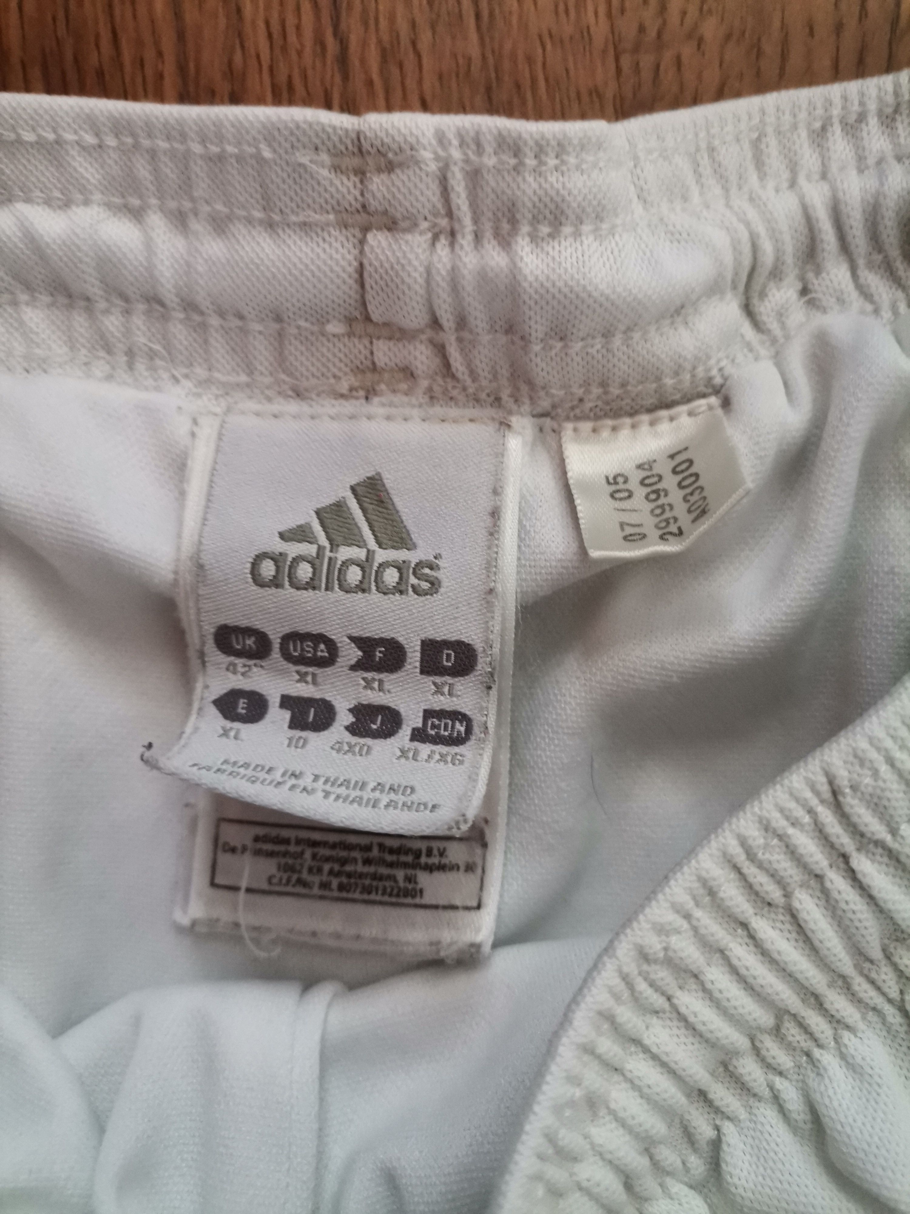 Adidas × Vintage Vintage Adidas Shorts Size US 34 / EU 50 - 3 Thumbnail
