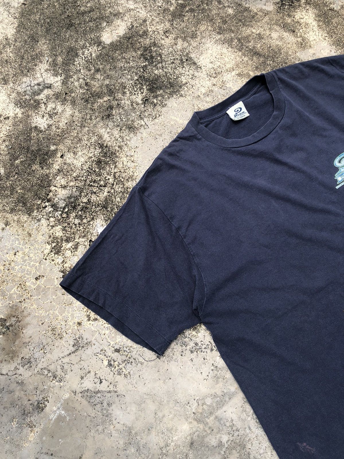 Quiksilver Vintage Y2K Sunfaded Piko Hawaiian Glitter Logo Backhit Tee Size US L / EU 52-54 / 3 - 8 Thumbnail
