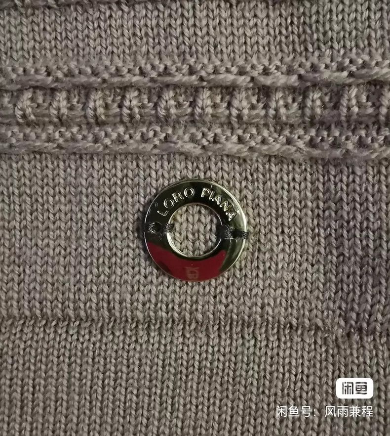 Loewe LOEWE Female 36 size cashmere vest Size XS / US 0-2 / IT 36-38 - 2 Thumbnail