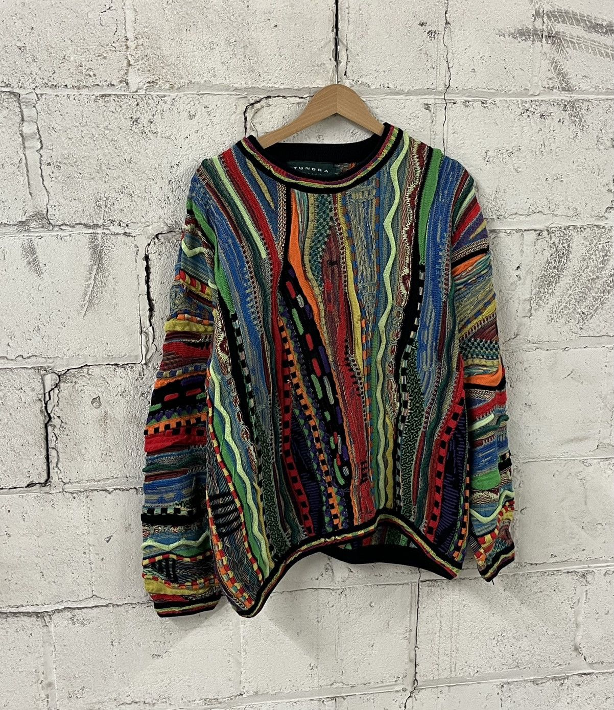 Coogi Coogi style tundra 3d knit sweater rare streetwear hype Size US XL / EU 56 / 4 - 1 Thumbnail