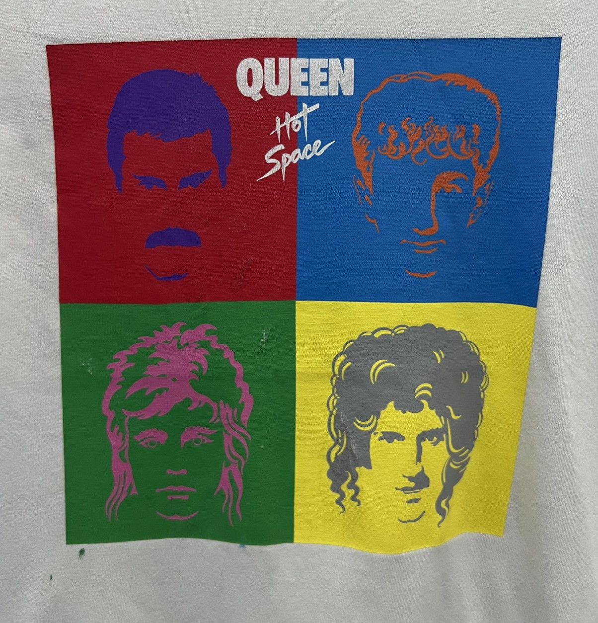 Band Tees ROCK BAND QUEEN HOT SPACE SHIRT Size US M / EU 48-50 / 2 - 3 Thumbnail