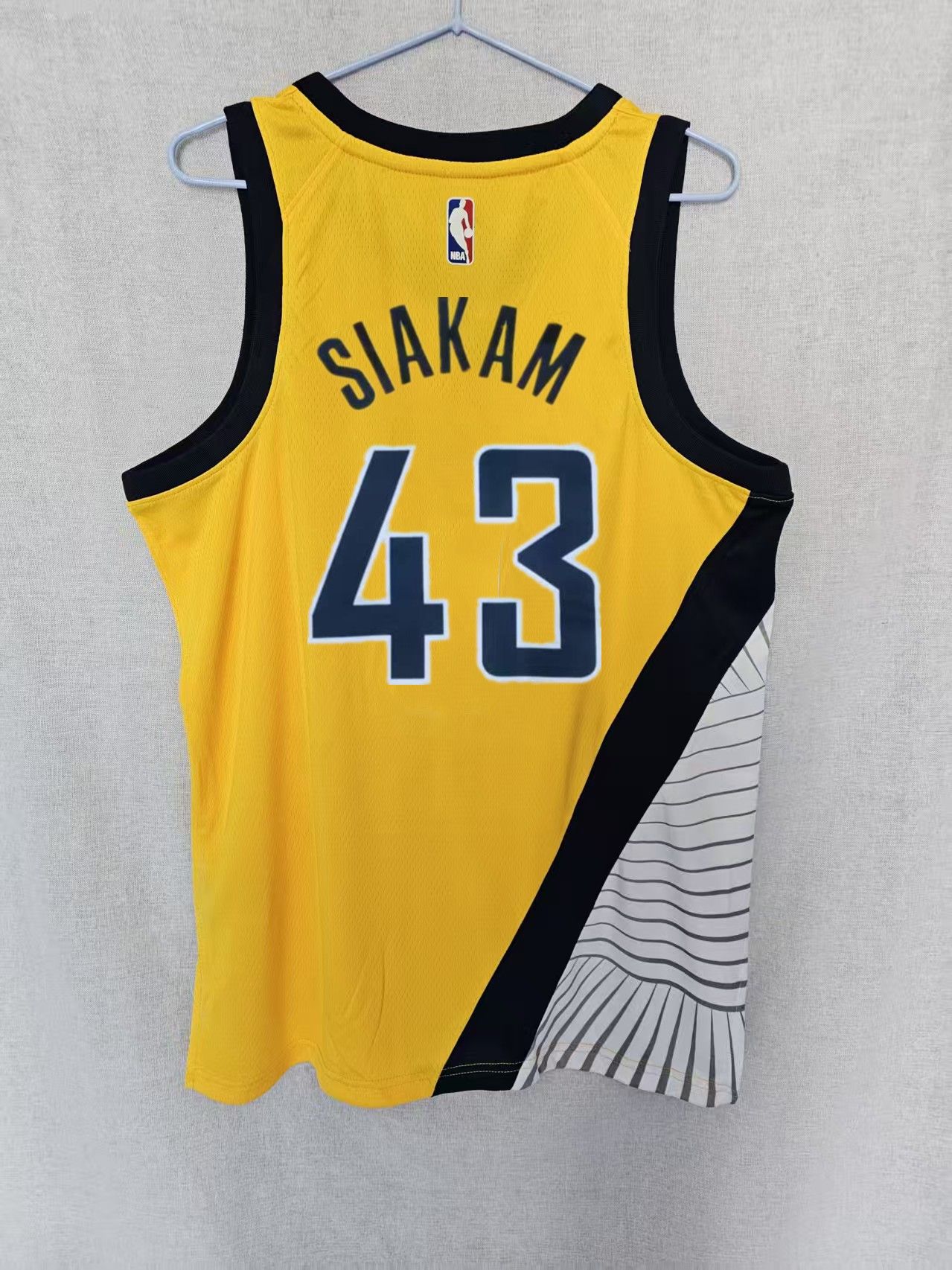 NBA Indiana Pacers 43 Pascal Siakam Jersey Yellow Size US M / EU 48-50 / 2 - 1 Thumbnail