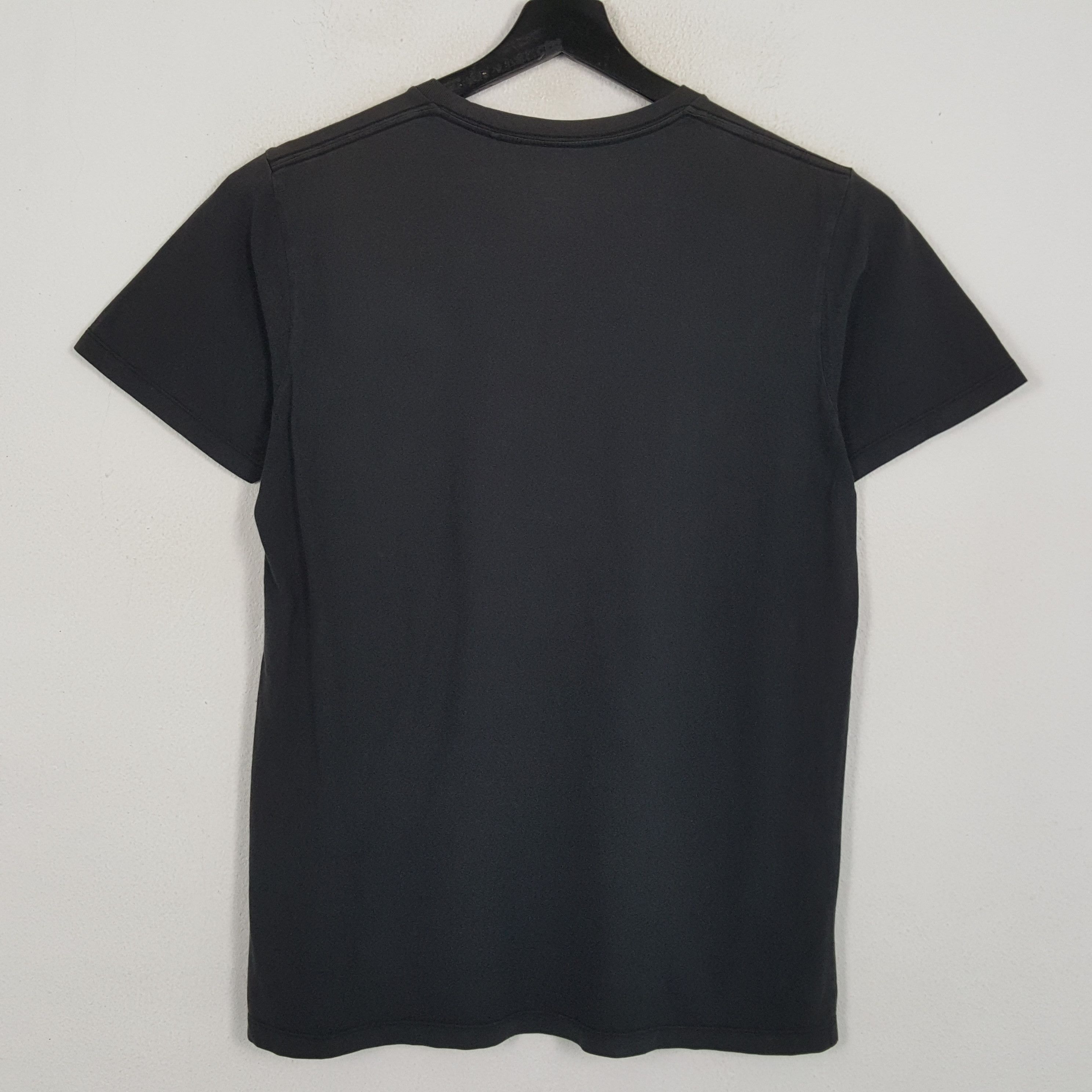 Band Tees × Vintage DAFT PUNK Electronic Music Duo Center Design Tshirt Size US M / EU 48-50 / 2 - 3 Thumbnail