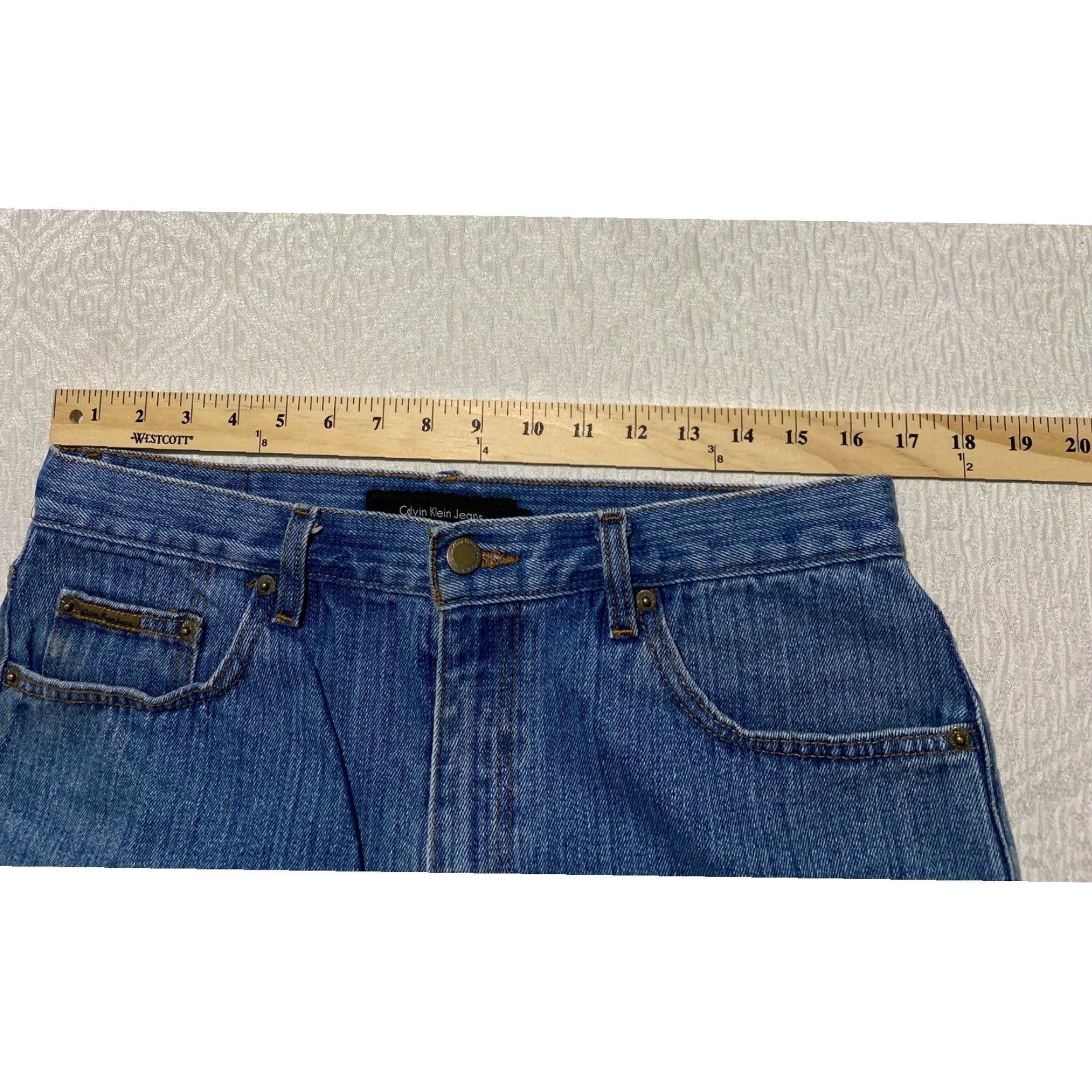 Vintage VINTAGE Calvin Klein Jeans Mens 34 Blue Denim Shorts Baggy Jorts 90s Cotton Bermuda Casual Summer Beach Mens Size US 34 / EU 50 - 6 Thumbnail