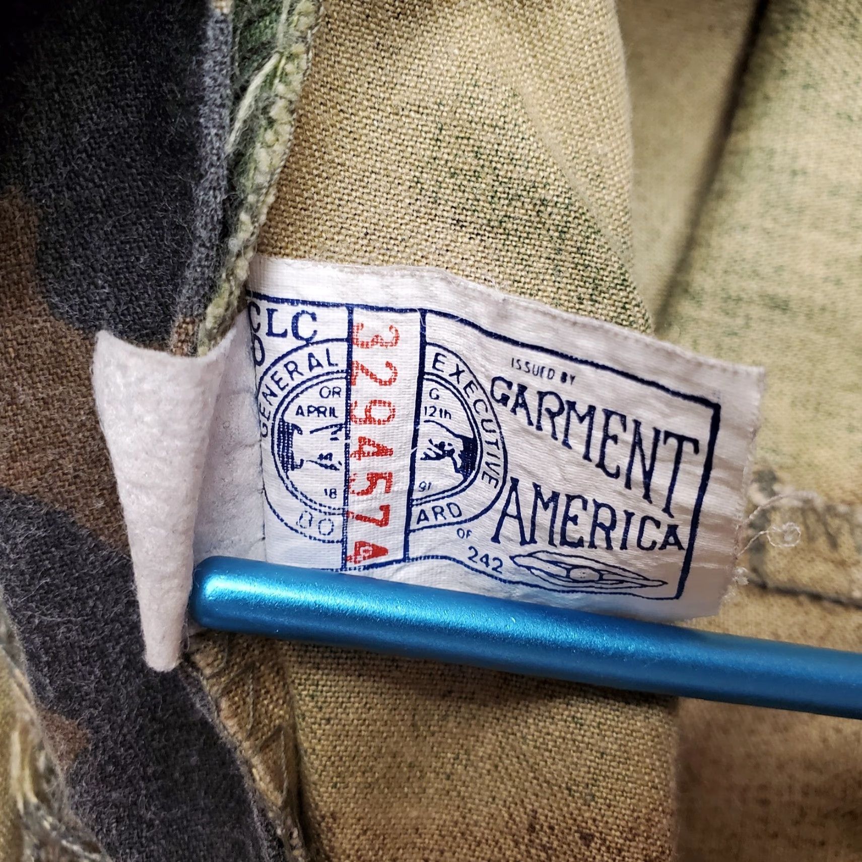 Vintage VINTAGE Cabela's Camouflage Pants Mens 35x33 Green Woodland Cotton 70s USA Cargo Pants Mens Size US 35 - 5 Thumbnail