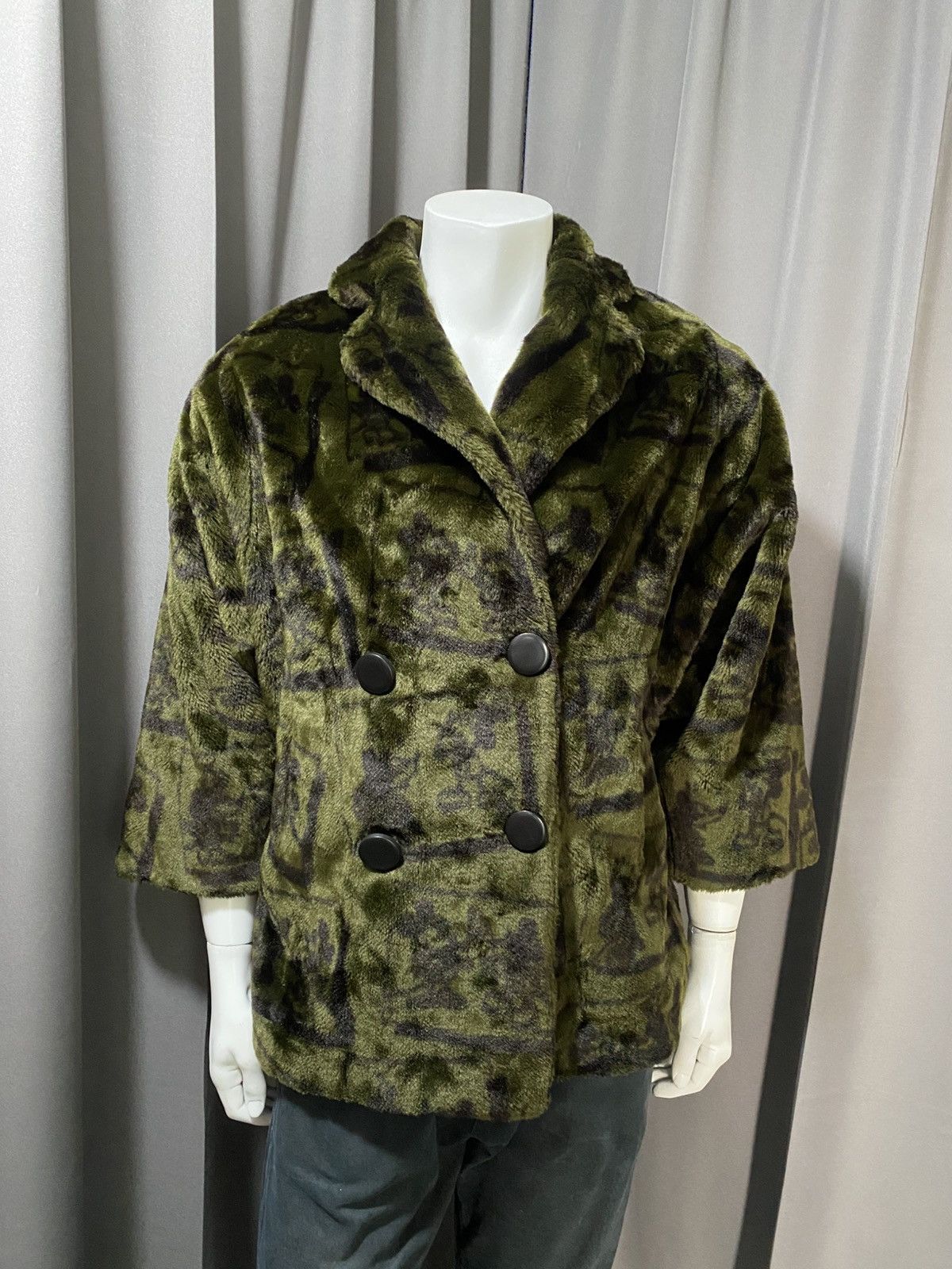 Mickey Mouse 1992 Apparence x Mickey Mouse Faux Fur Double Breasted Coat Size US M / EU 48-50 / 2 - 1 Thumbnail