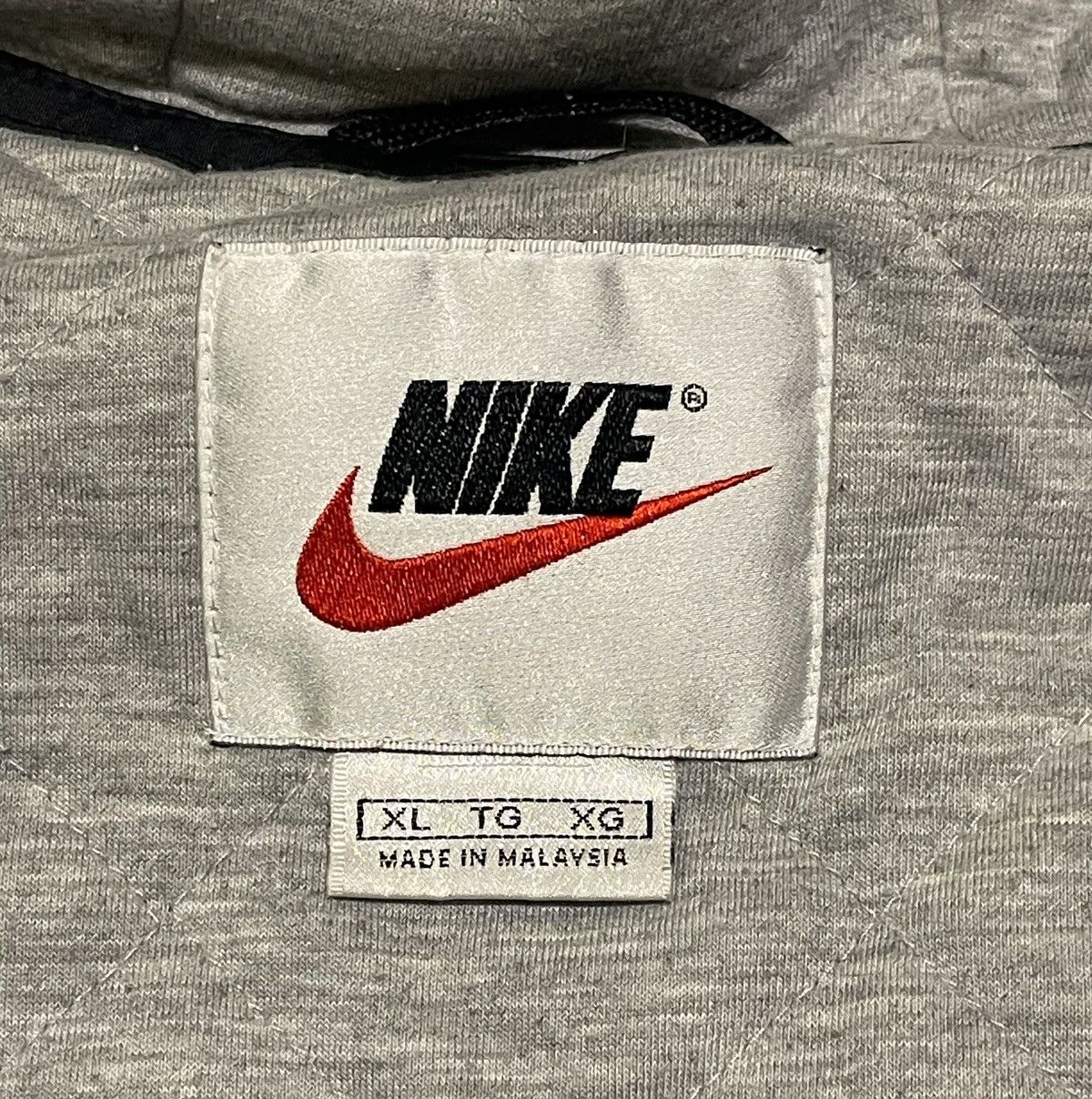 Vintage Vintage Nike Windbreaker Size US XL / EU 56 / 4 - 6 Thumbnail