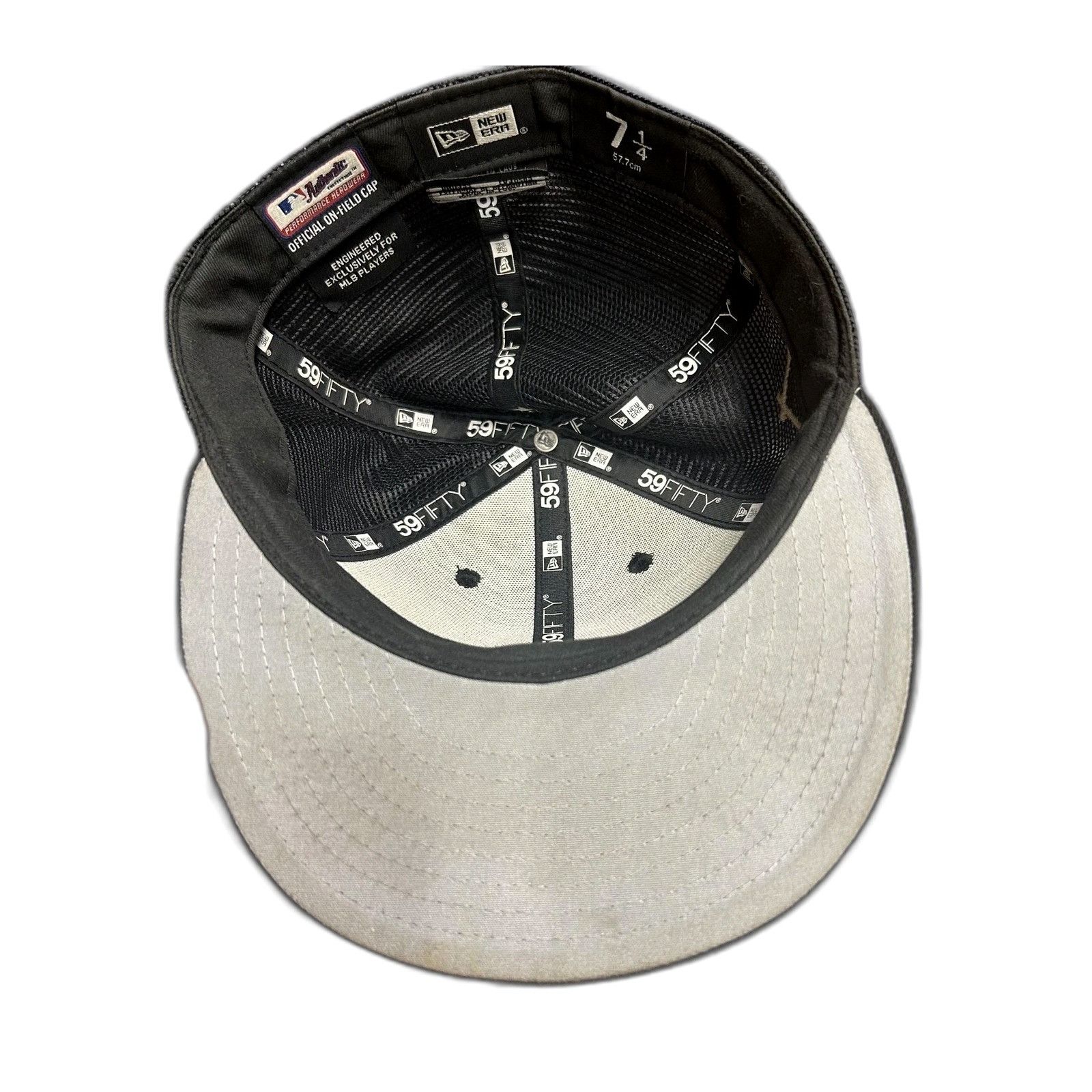 New Era MLB San Francisco Giants New Era Mesh Fitted Hat 7 1/4 2023 Size US XXS / EU 40 - 1 Thumbnail